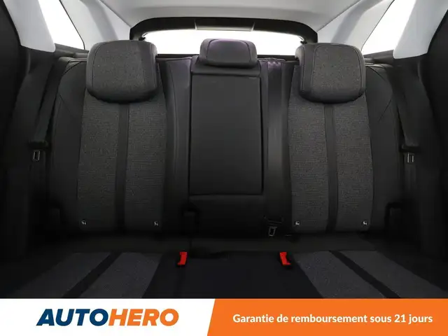 Peugeot 3008 view 15