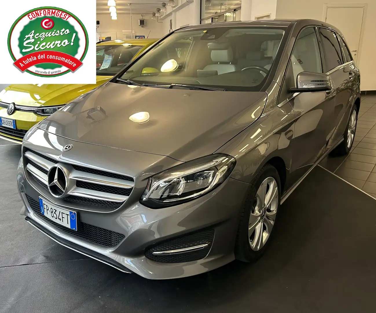 Mercedes-Benz B 180 Sport 122 cv Cambio Automatico Grigio - 1