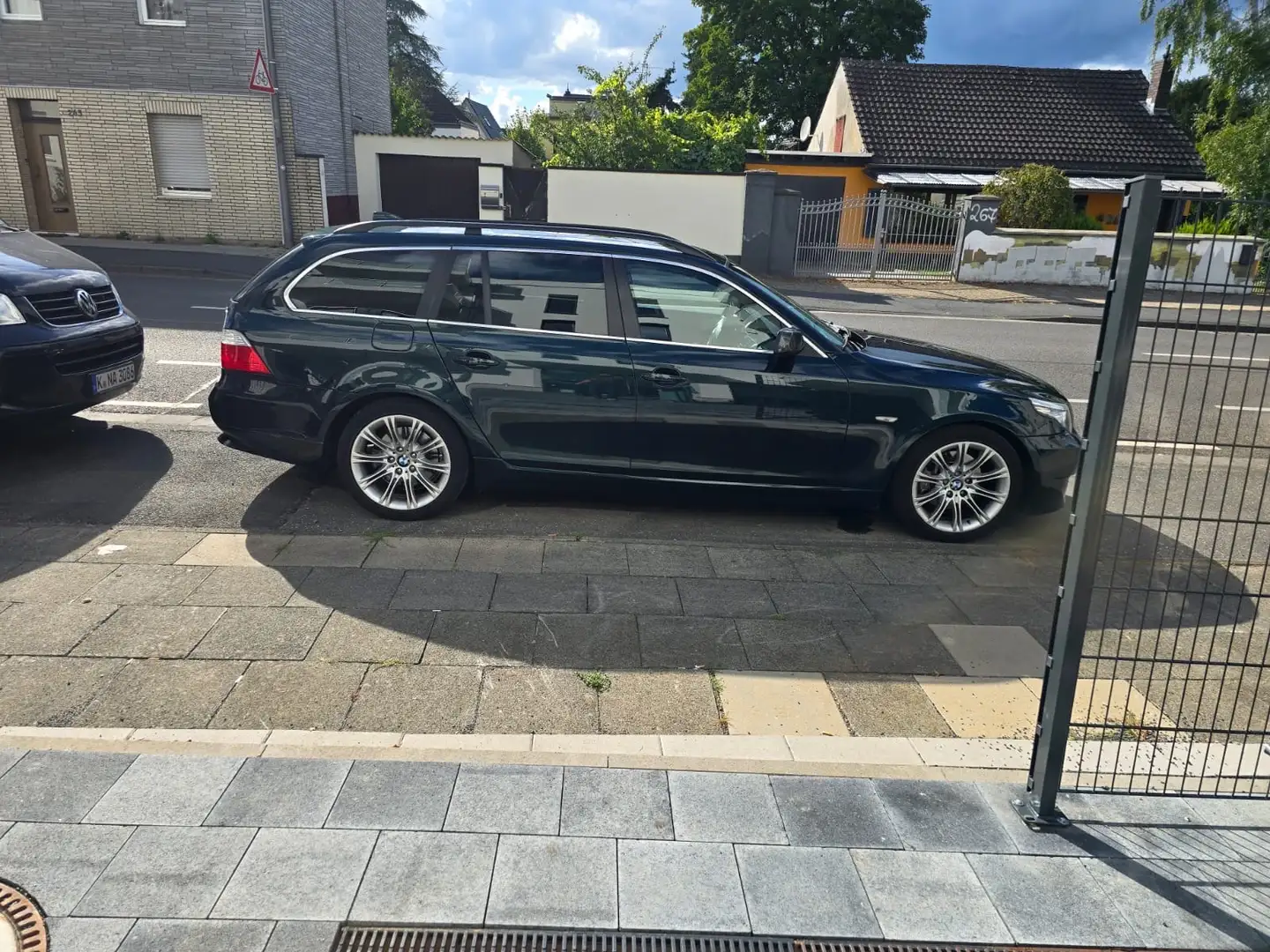 BMW 530 530d Touring Aut. Grün - 2