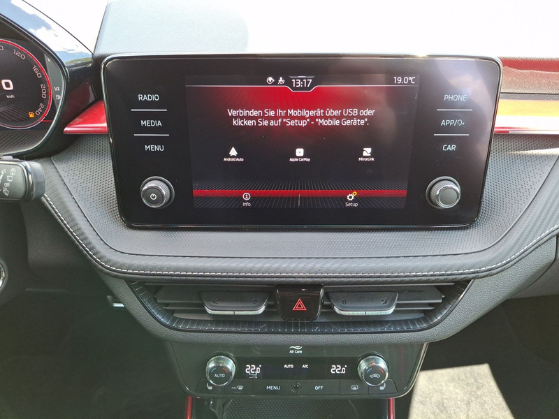 Skoda Fabia 1.5 TSI DSG Monte Carlo — photo 9
