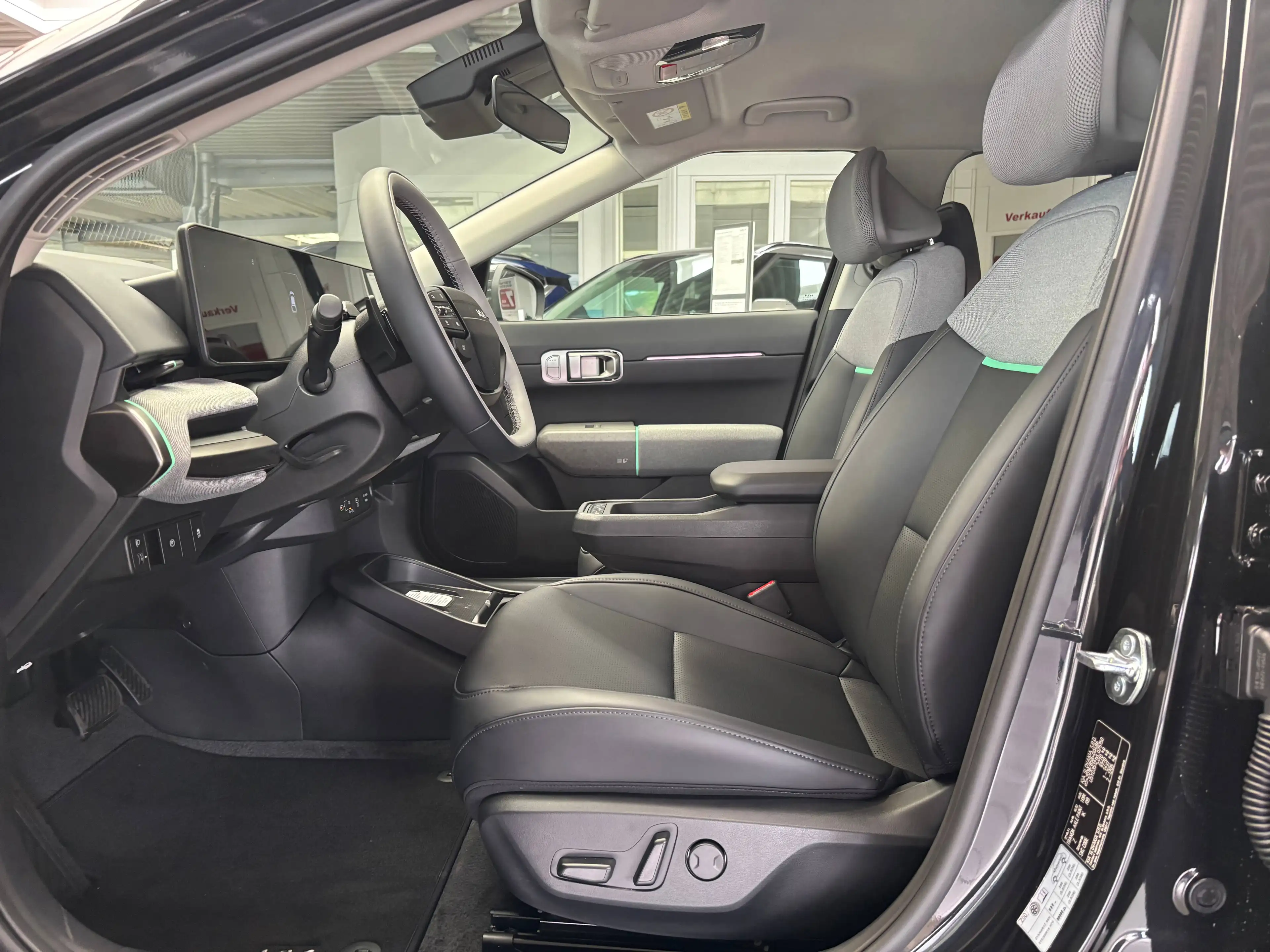 Kia EV4 58,3-kWh-Batterie I Earth I Upgrade Paket I 4xSHZ I NAVI I LED I Totwinkel I DAB I RFK I — photo 13