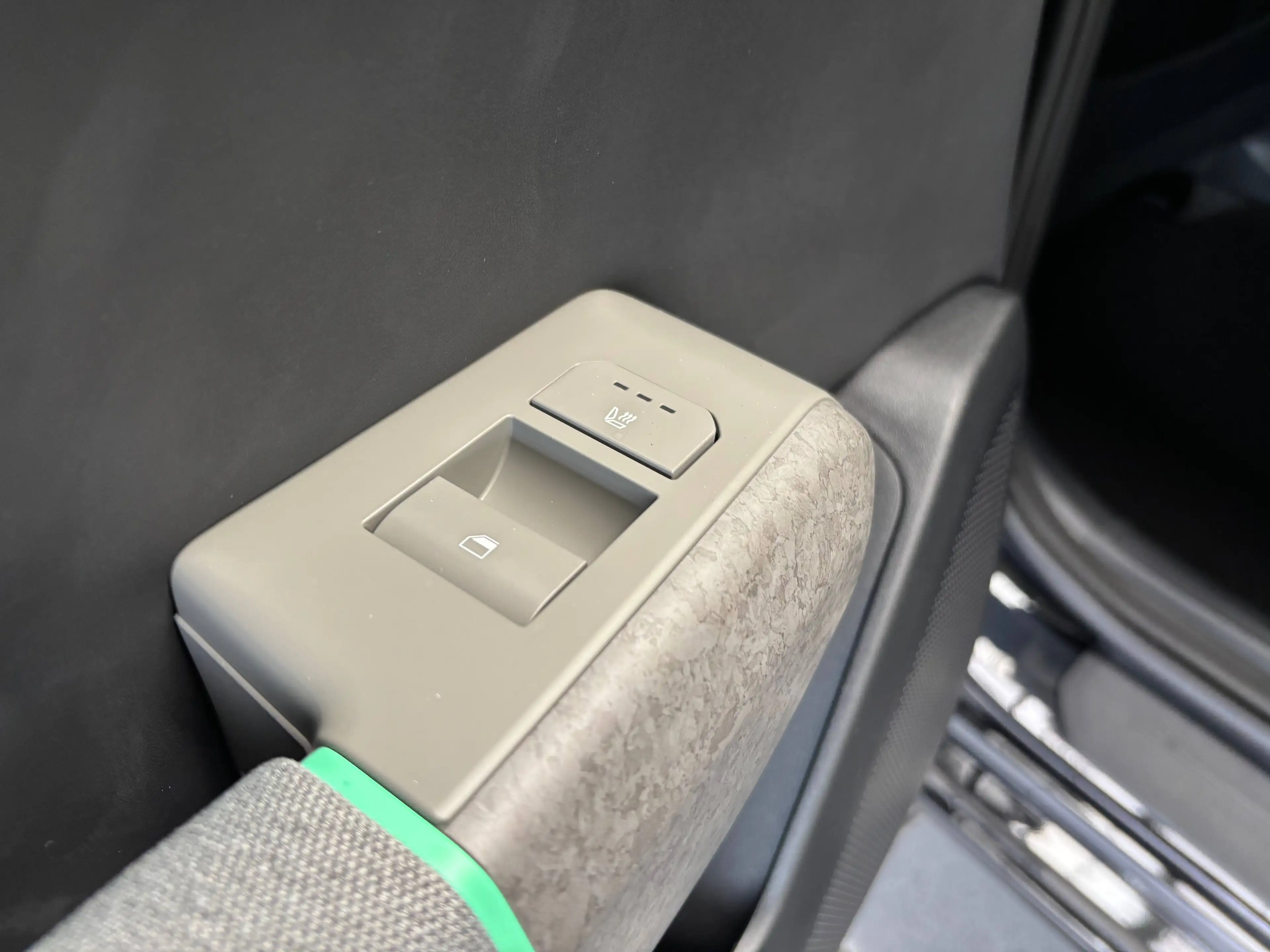 Kia EV4 58,3-kWh-Batterie I Earth I Upgrade Paket I 4xSHZ I NAVI I LED I Totwinkel I DAB I RFK I — photo 12