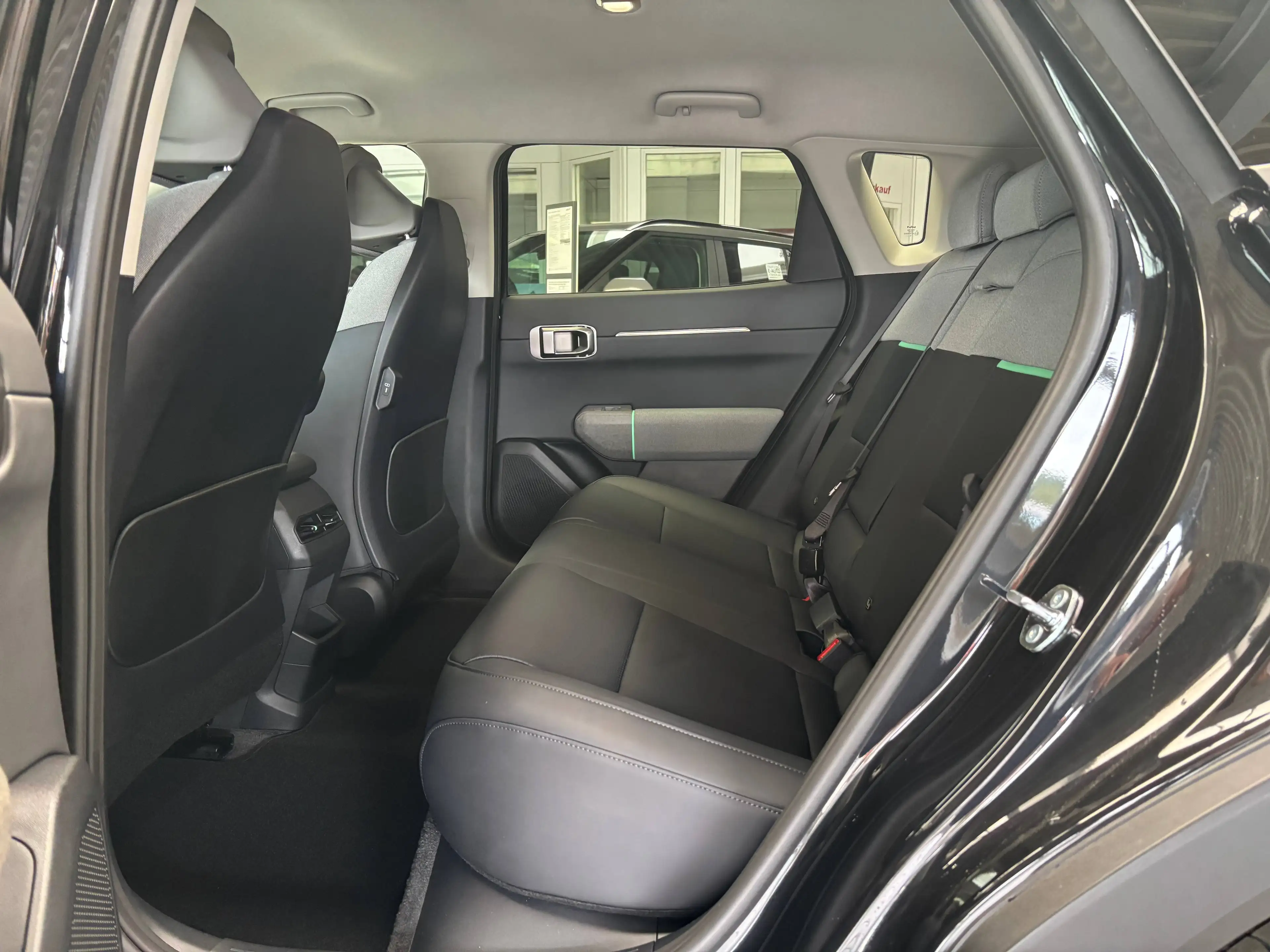 Kia EV4 58,3-kWh-Batterie I Earth I Upgrade Paket I 4xSHZ I NAVI I LED I Totwinkel I DAB I RFK I — photo 11