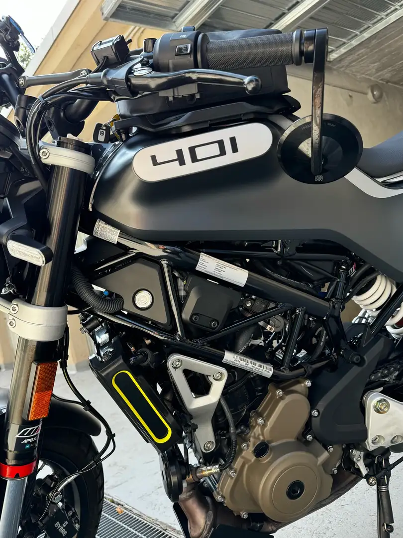 Husqvarna Svartpilen 401 - 1