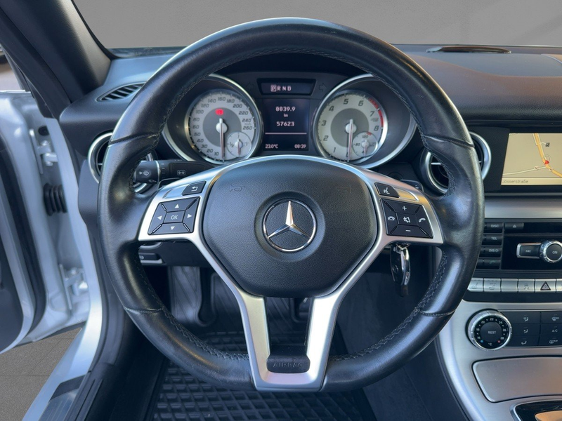 Mercedes-Benz SLK 200 Shz Nackenhzg Navi Tempomat — photo 9