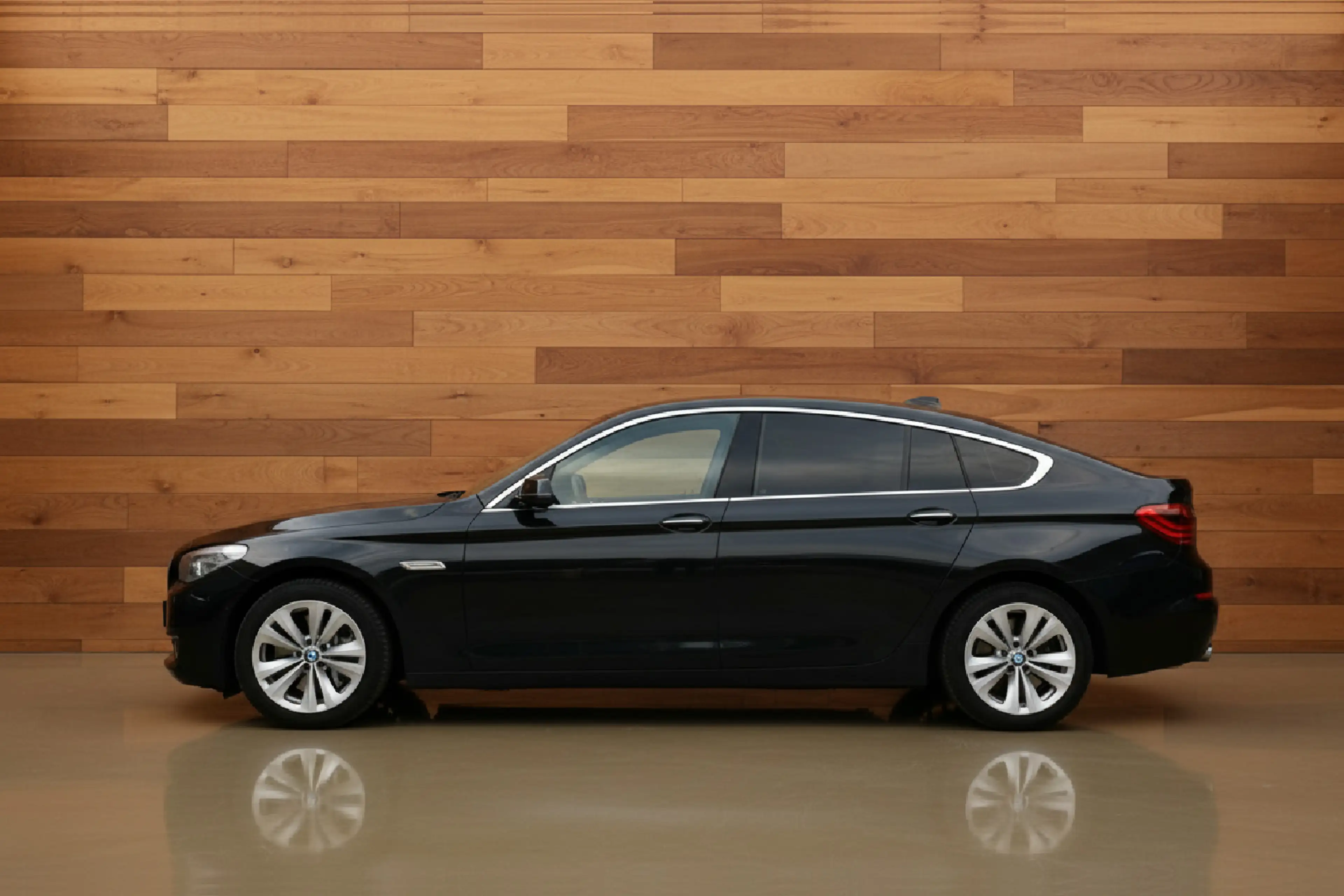 BMW 535 5-serie Gran Turismo 535i High Executive — photo 2