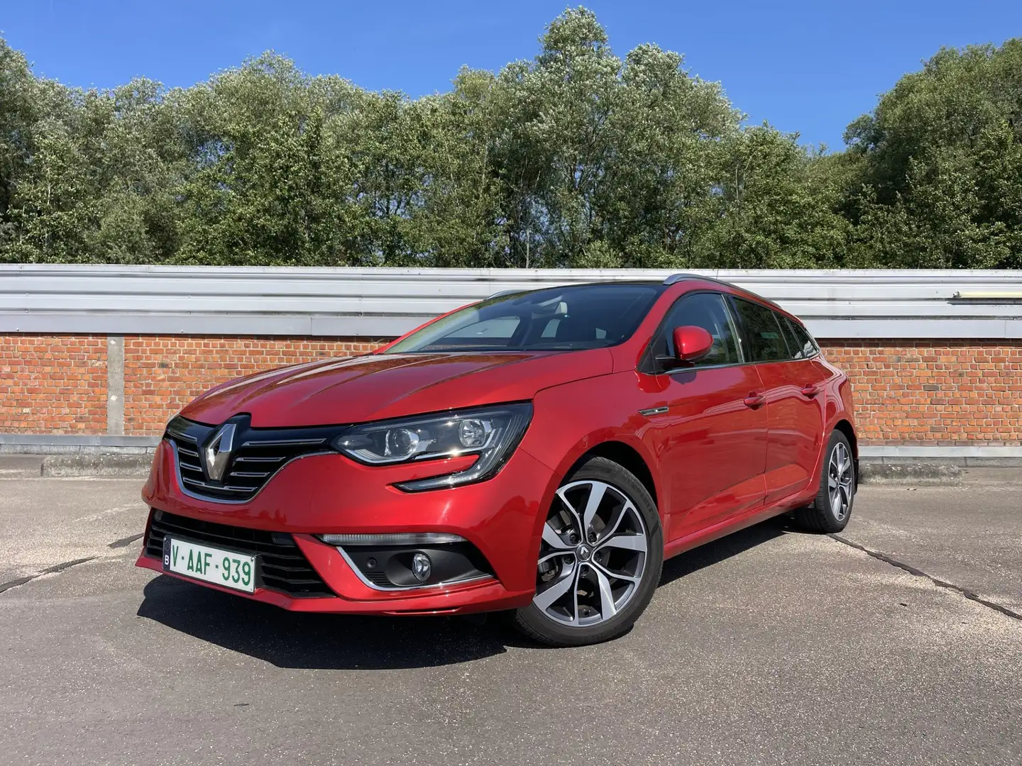 Renault Megane DEALER ONDERHOUDEN Rouge - 1