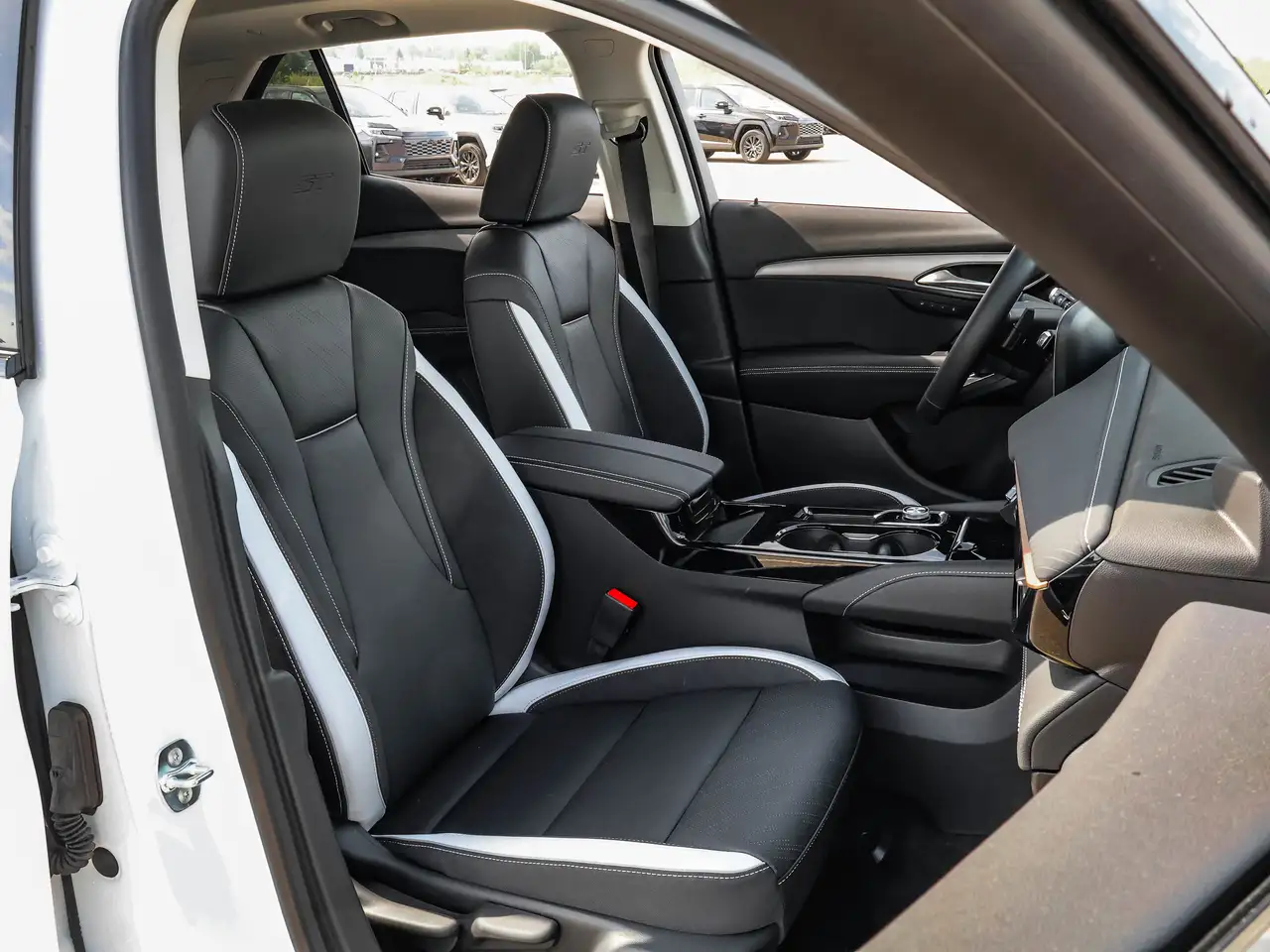Buick Envision снимка Buick Envision
