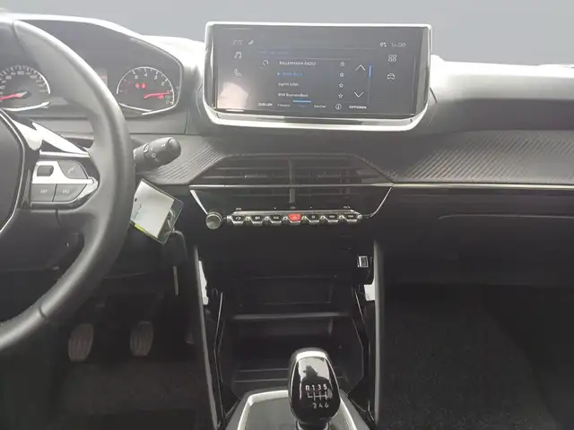 Peugeot 208 view 12