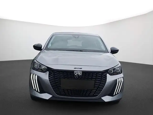 Peugeot 208 view 2