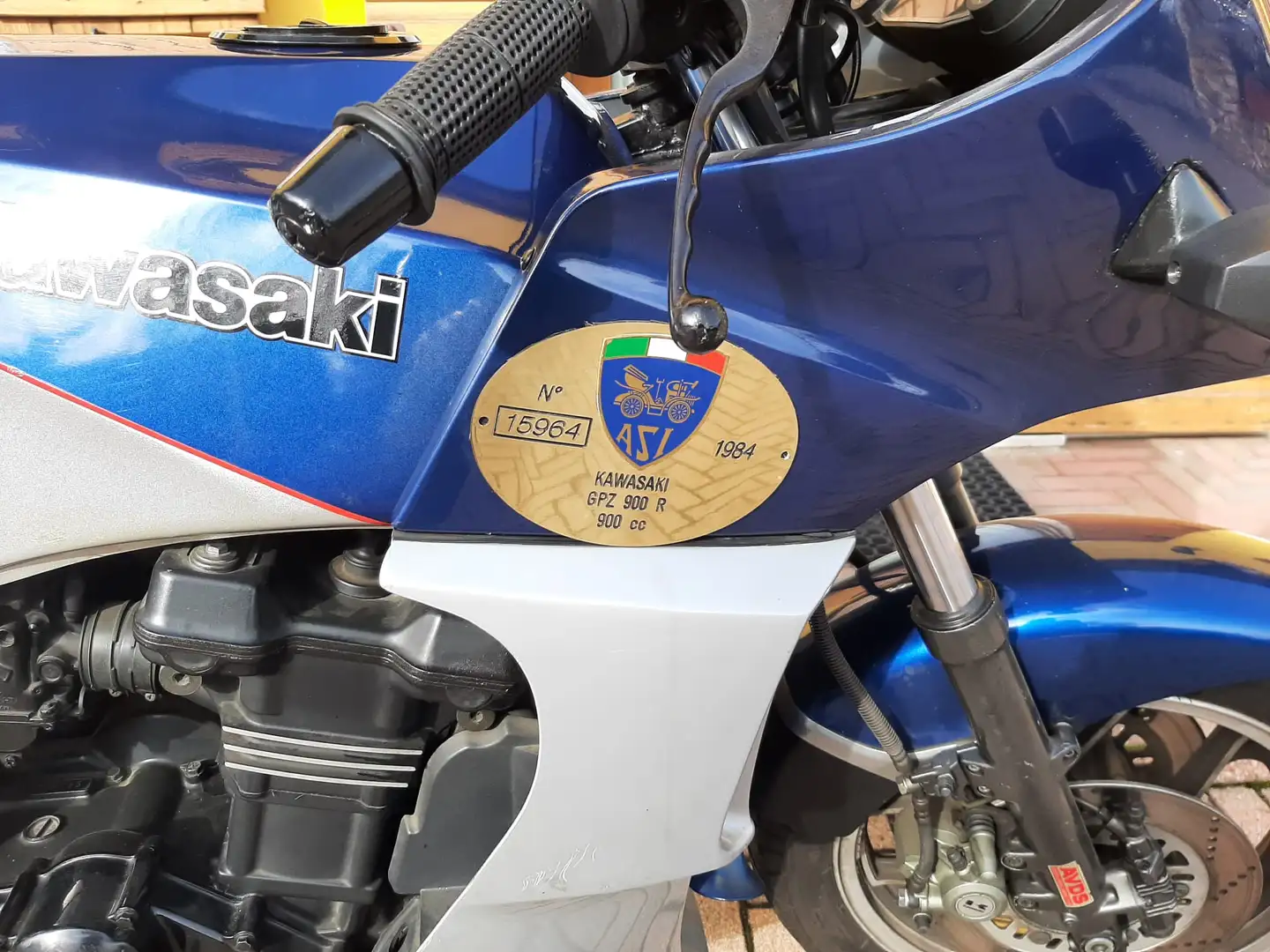Kawasaki GPZ 900 R GPZ 900R 16V Azul - 2
