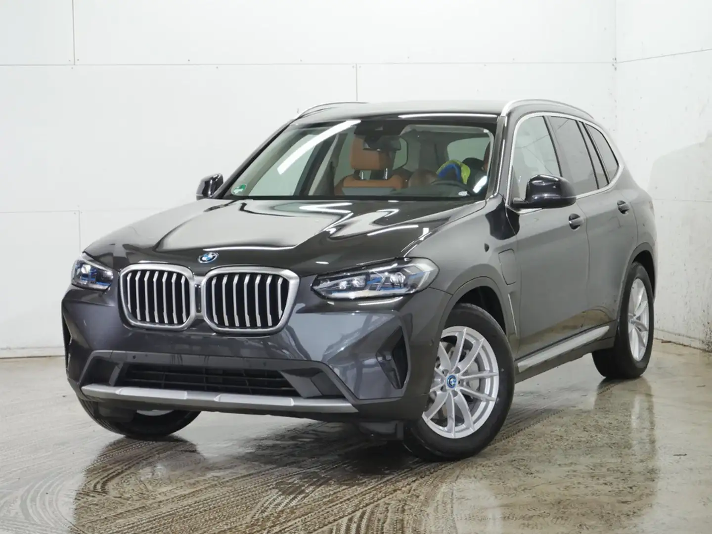 BMW X3 xDrive30e AT Navi LED Scheinwerfer Bluetooth PDC H Grau - 2