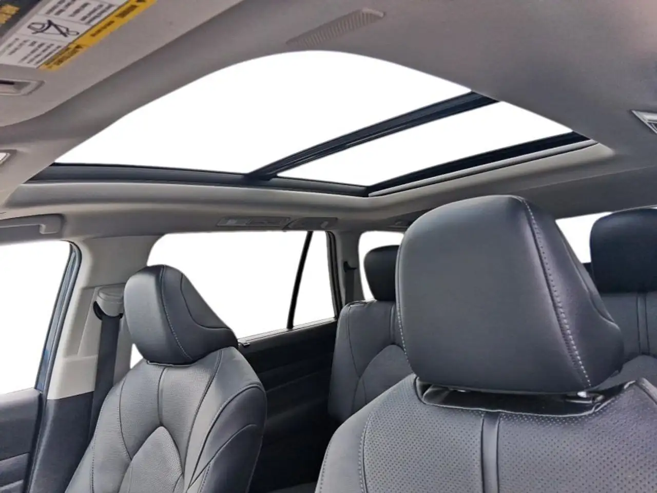 Toyota Grand Highlander photo Toyota Grand Highlander