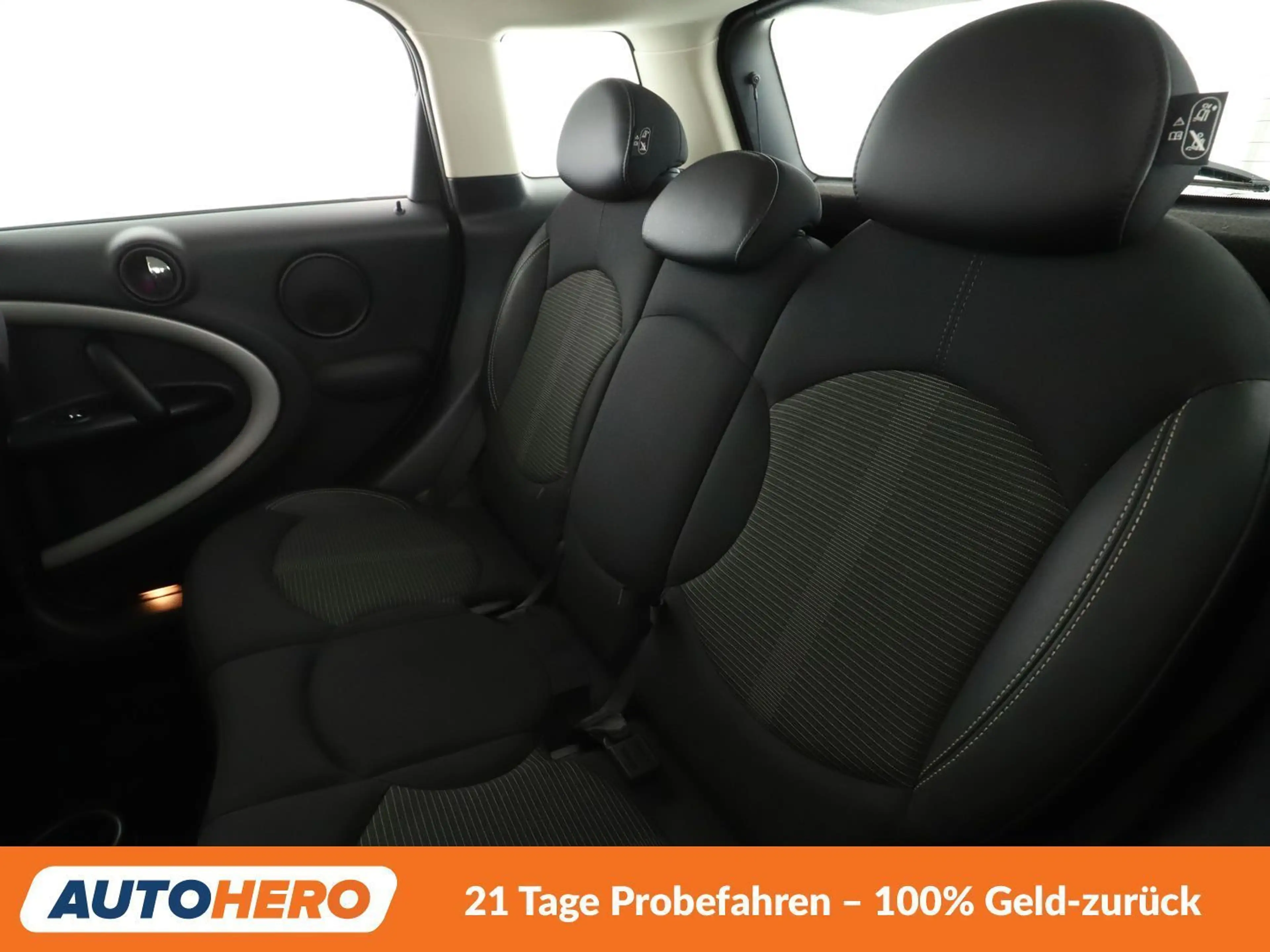 MINI Cooper D Countryman Cooper D*NAVI*TEMPO*PDC*SHZ*ALU*KLIMA* — photo 14
