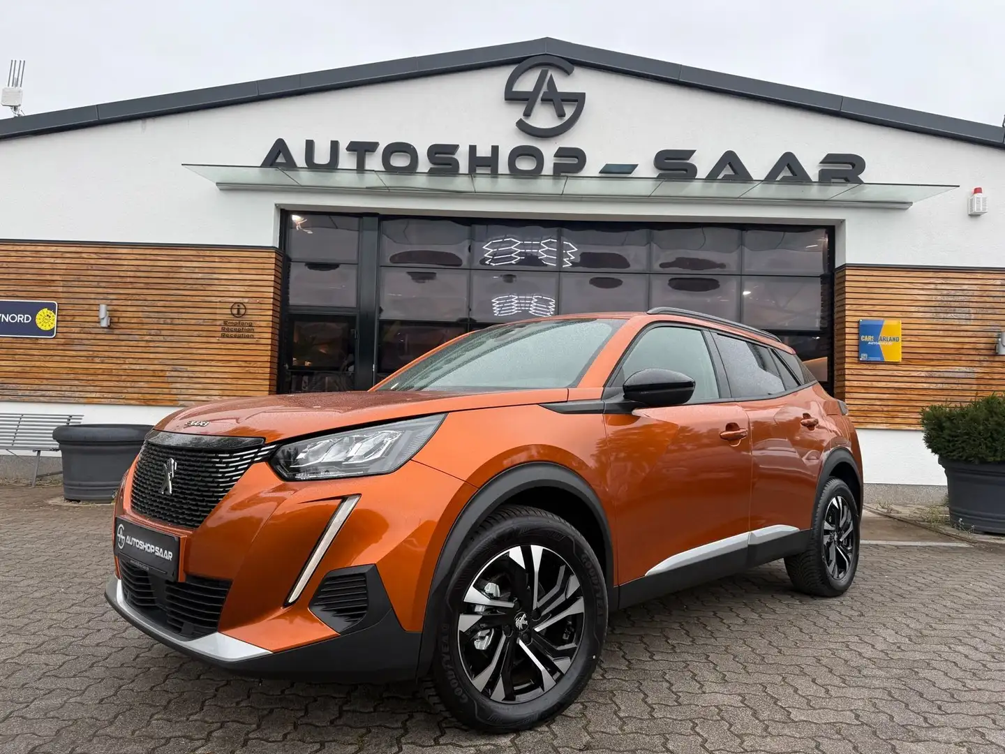 Peugeot 2008 Allure Pack/180° CAM/LED Orange - 1