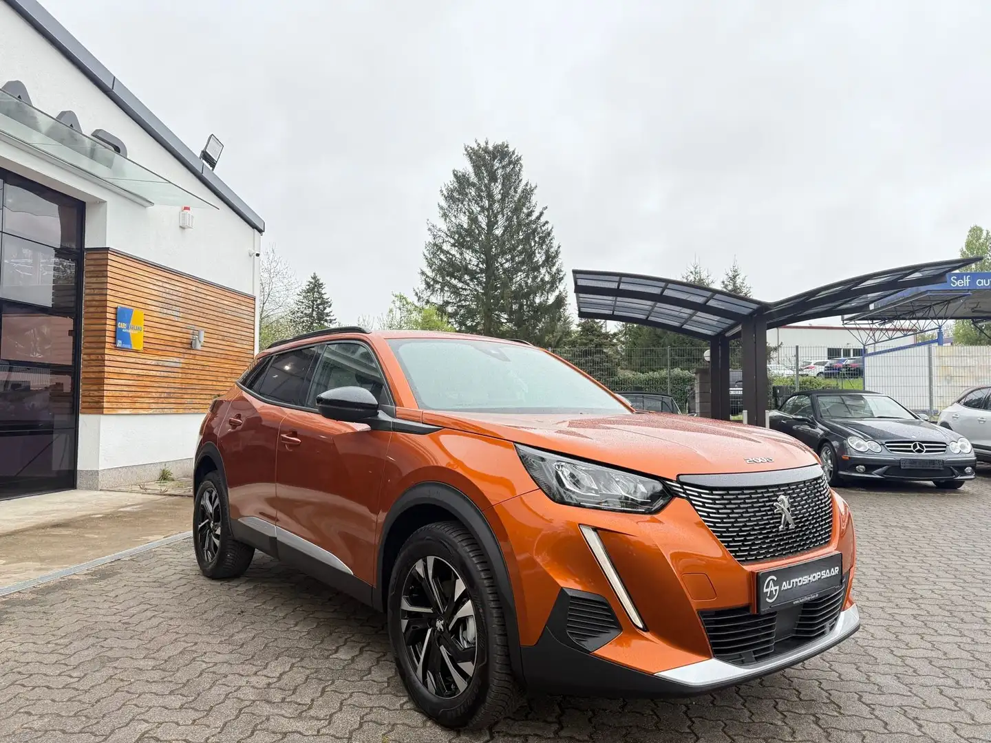 Peugeot 2008 Allure Pack/180° CAM/LED Orange - 2