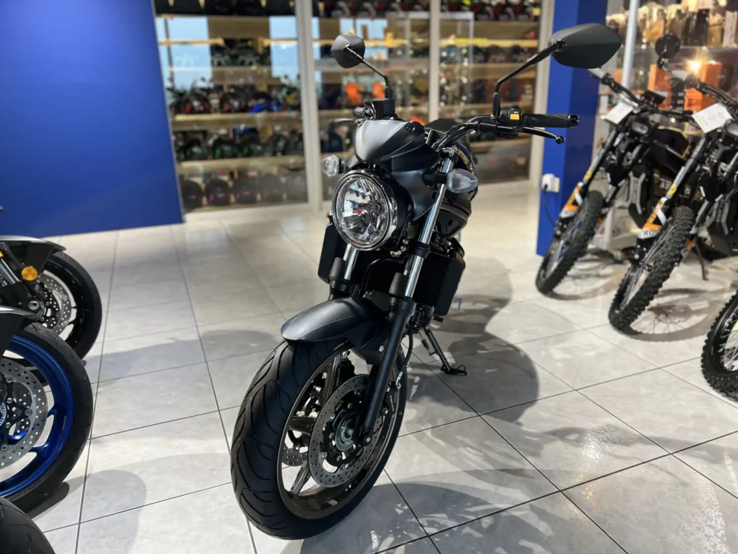 Suzuki SV 650 Zwart - 2