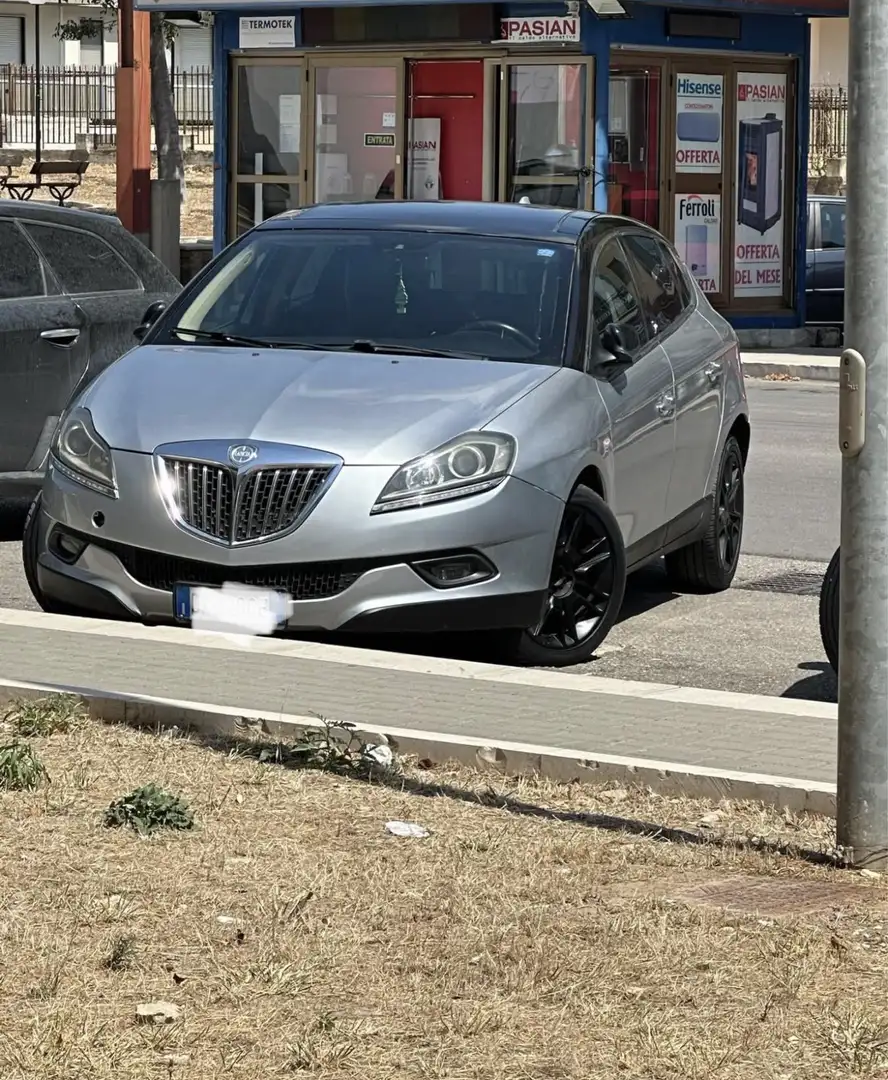 Lancia Delta 1.6 mjt Argento 120cv selectronic dpf - 1