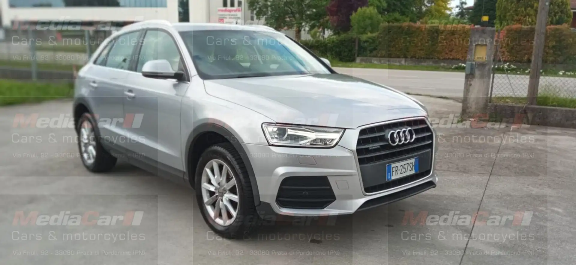 Audi Q3 quattro s-tronic Grigio - 2