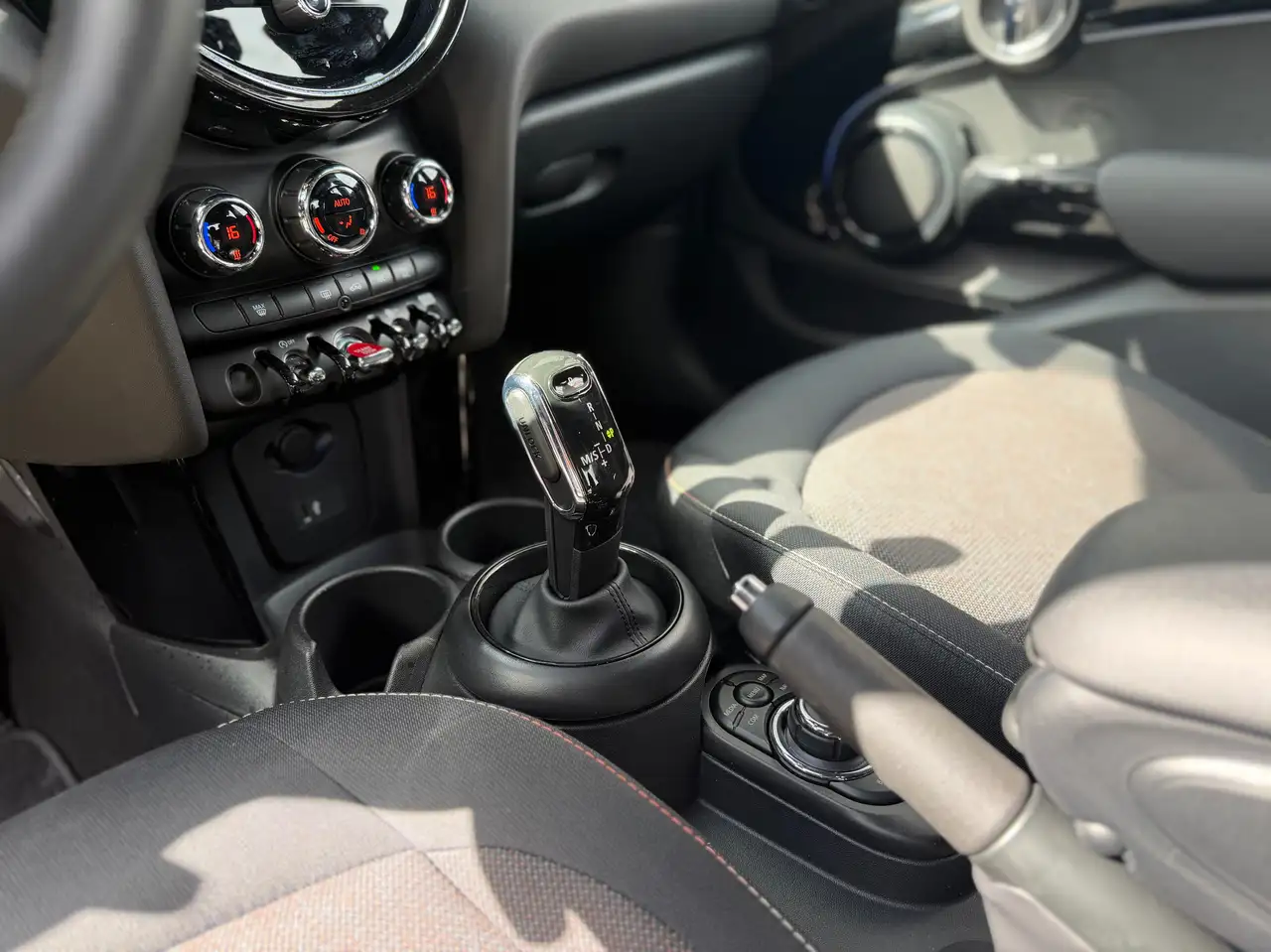 MINI Cooper Automatique 1HND CARPASS GARANTIE ONDERHOUDBOEKJE CARPLAY, миниатюра 16
