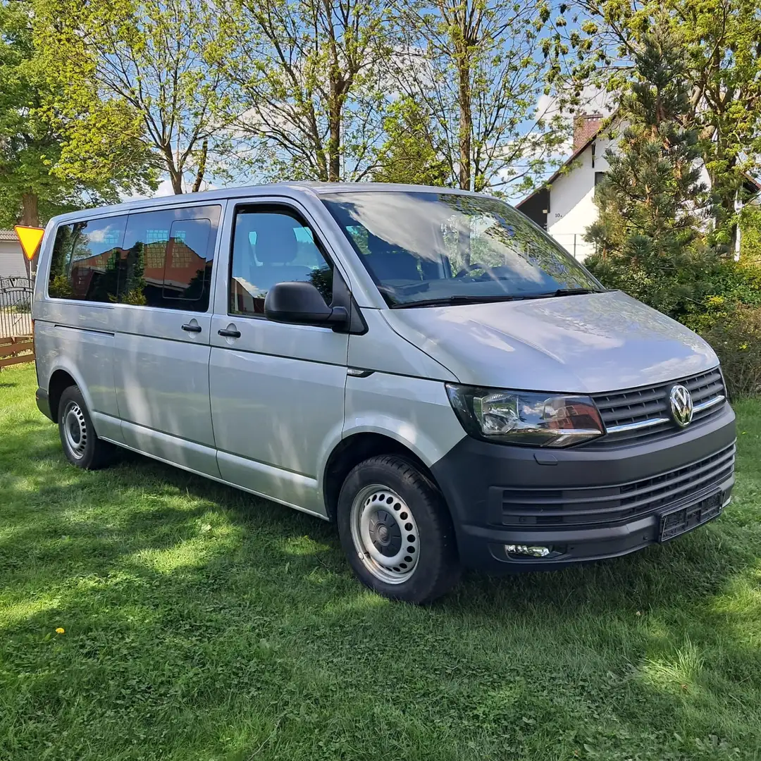 Volkswagen T6 Kombi Kombi lang (Regierungsauto Polizei) Gris - 2