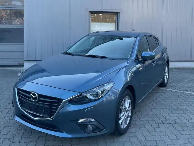 Mazda 3 Lim. Center-Line