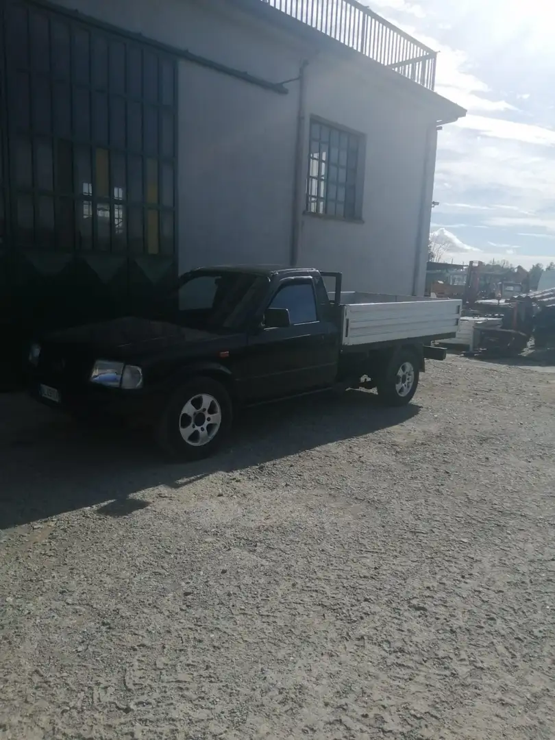 Tata Pick-Up Pick Up 2.0 td Schwarz - 1