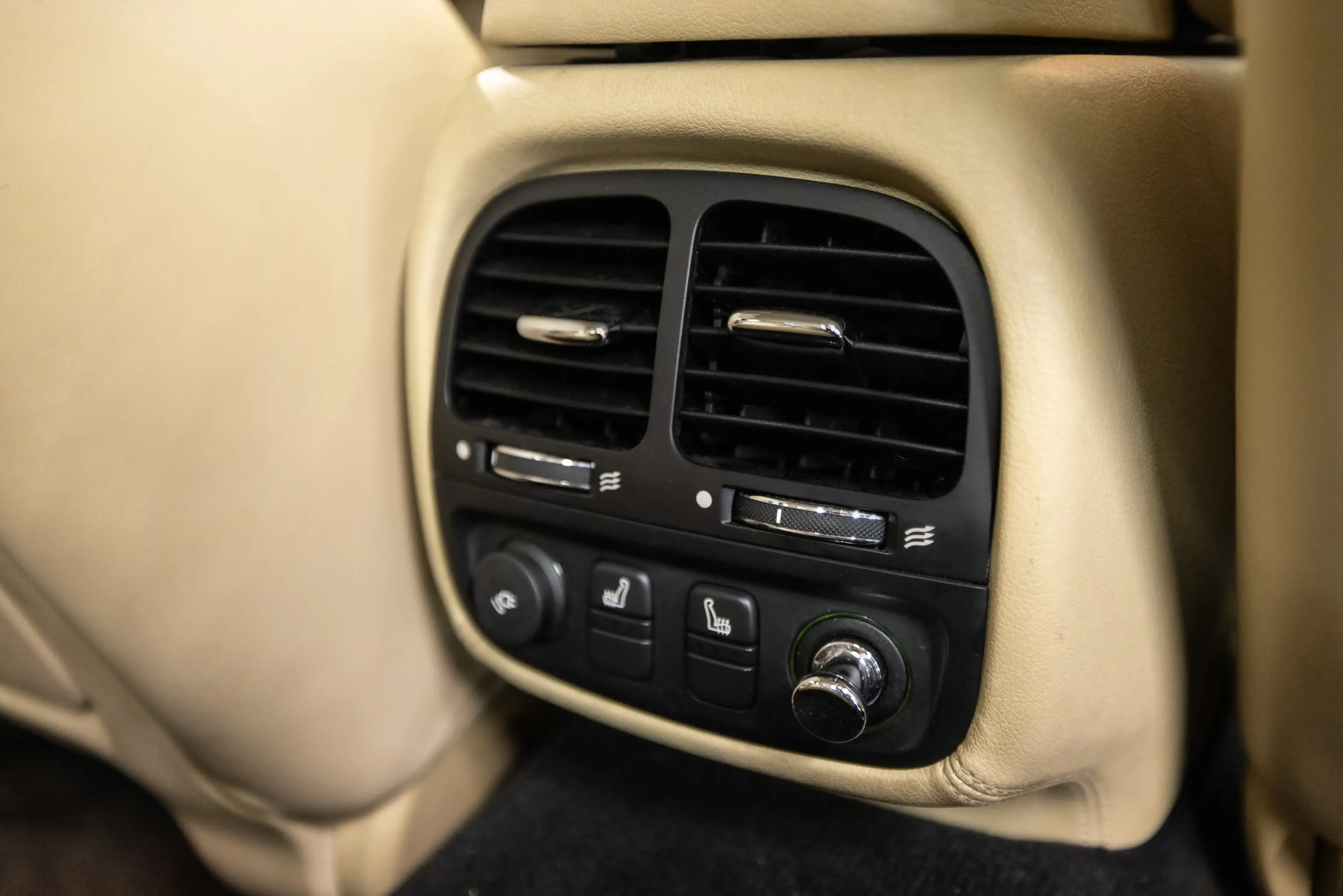 Jaguar XJ 3.5 V8 Executive YOUNGTIMER — photo 36