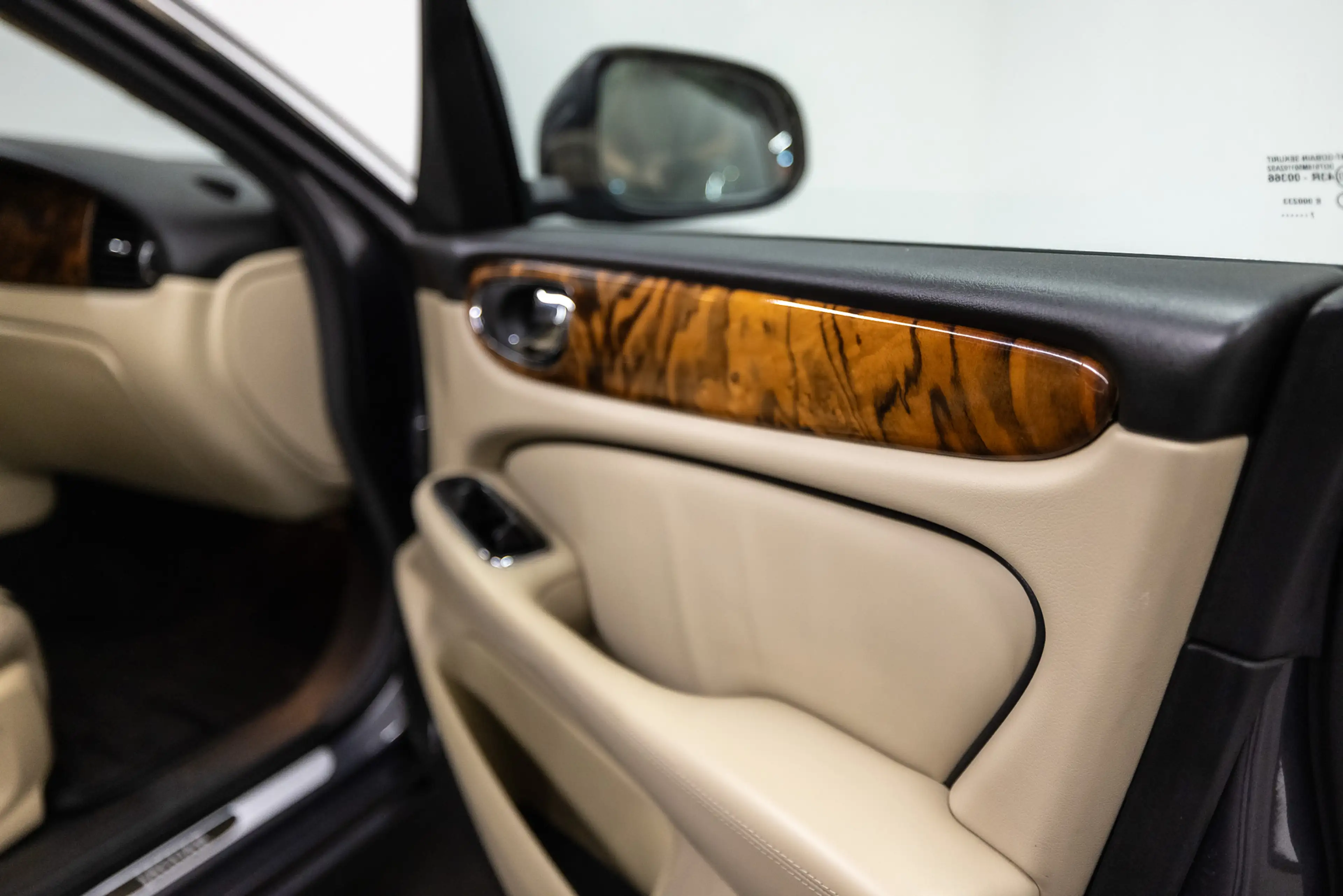 Jaguar XJ 3.5 V8 Executive YOUNGTIMER — photo 39