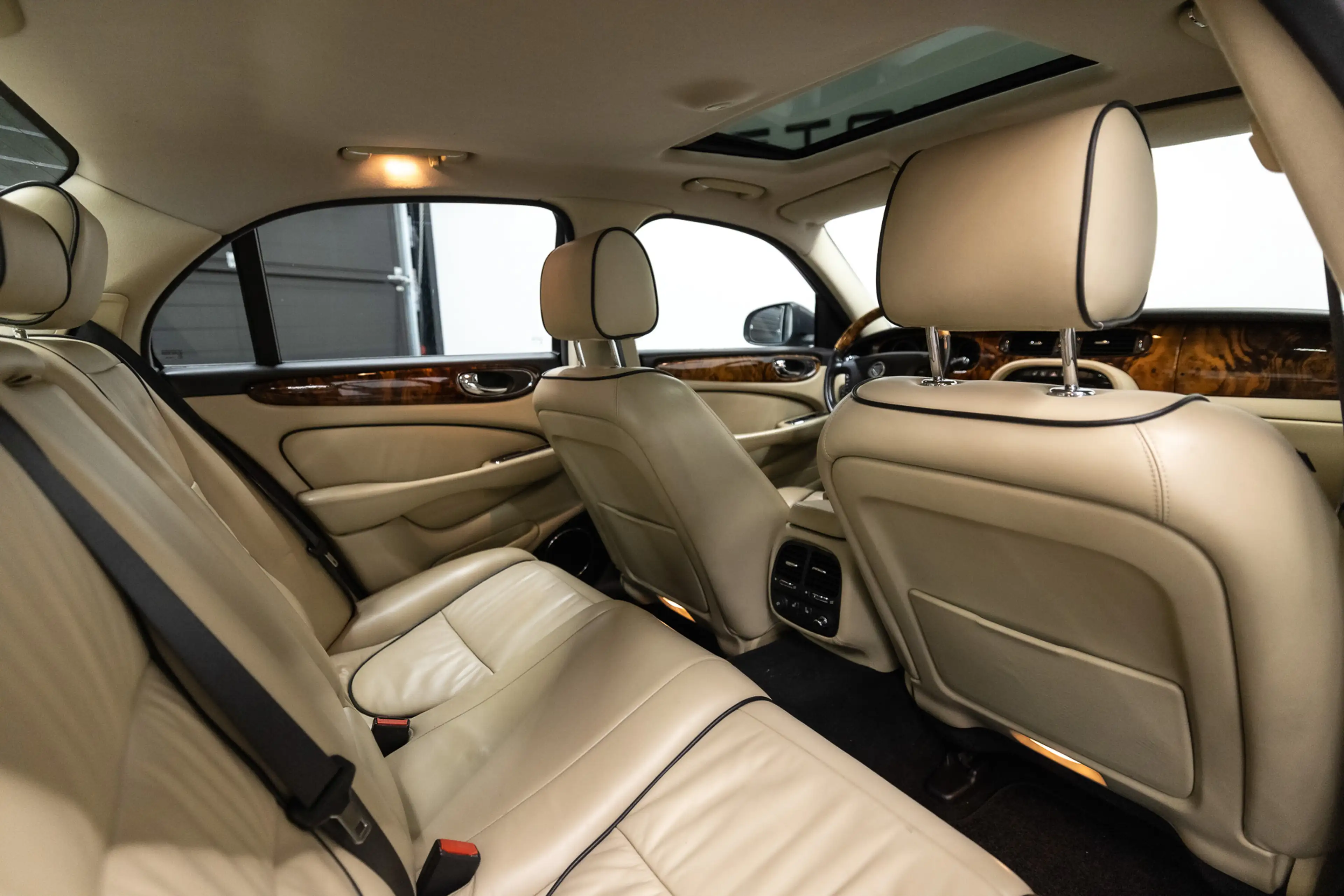 Jaguar XJ 3.5 V8 Executive YOUNGTIMER — photo 8