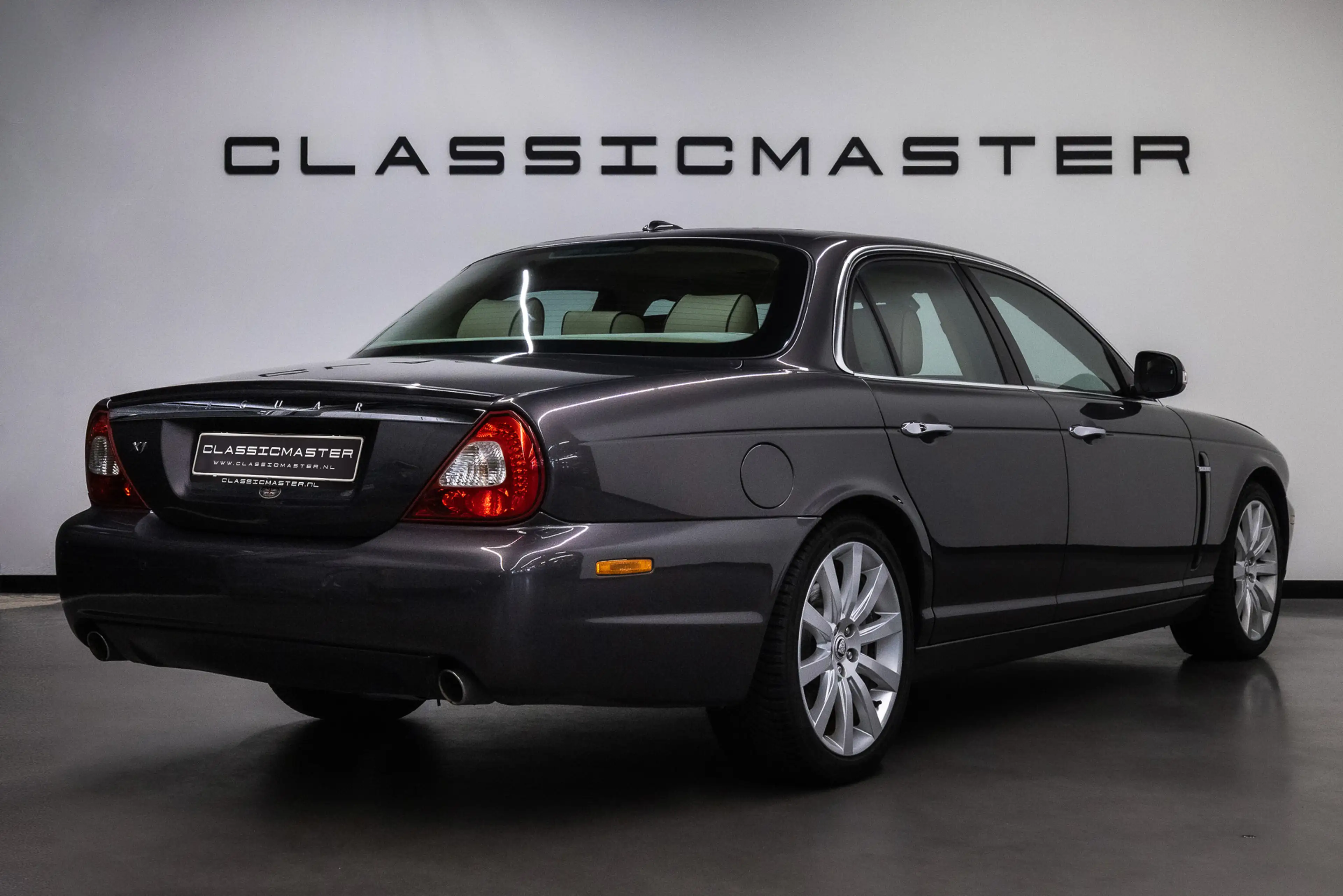 Jaguar XJ 3.5 V8 Executive YOUNGTIMER — photo 3