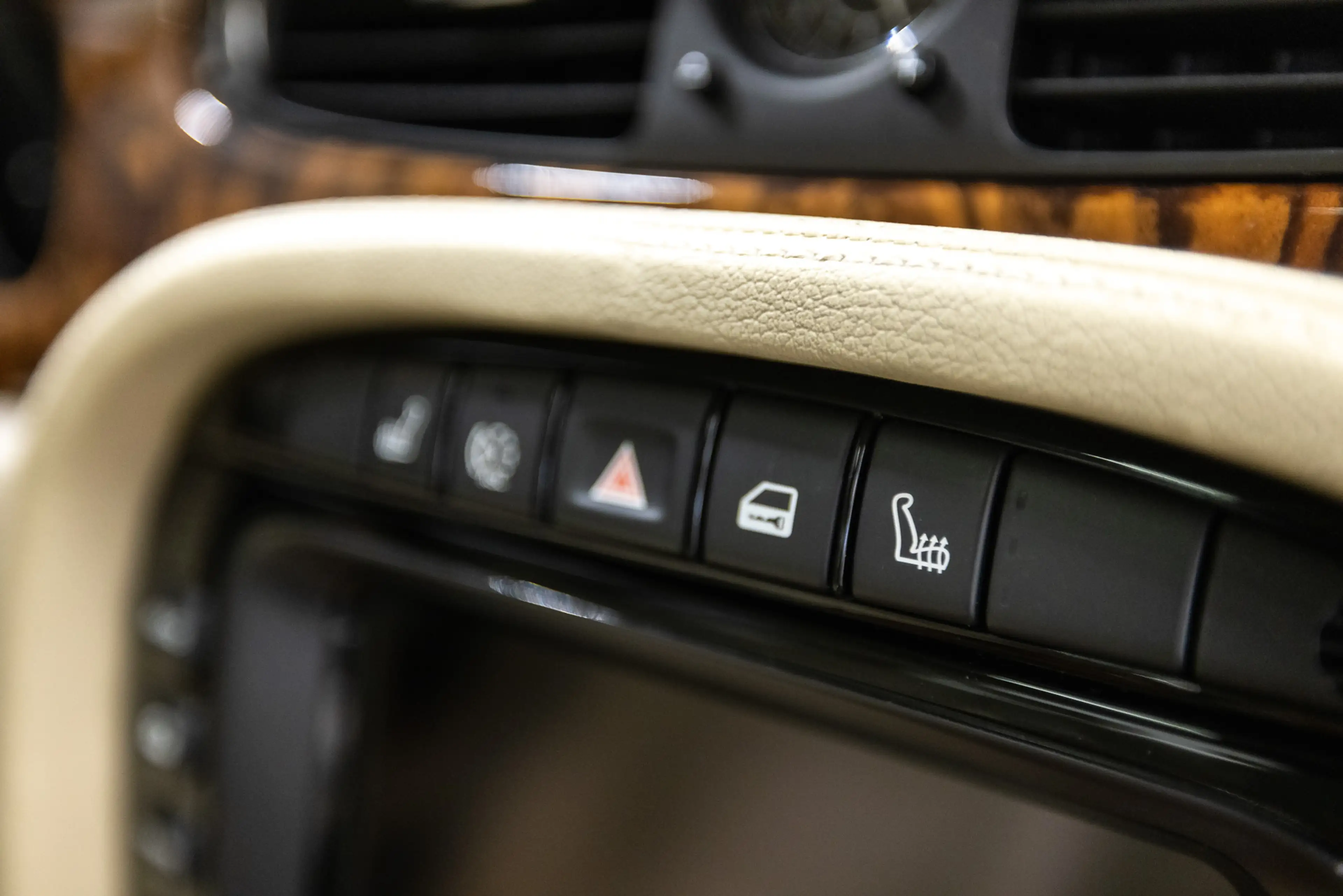 Jaguar XJ 3.5 V8 Executive YOUNGTIMER — photo 43