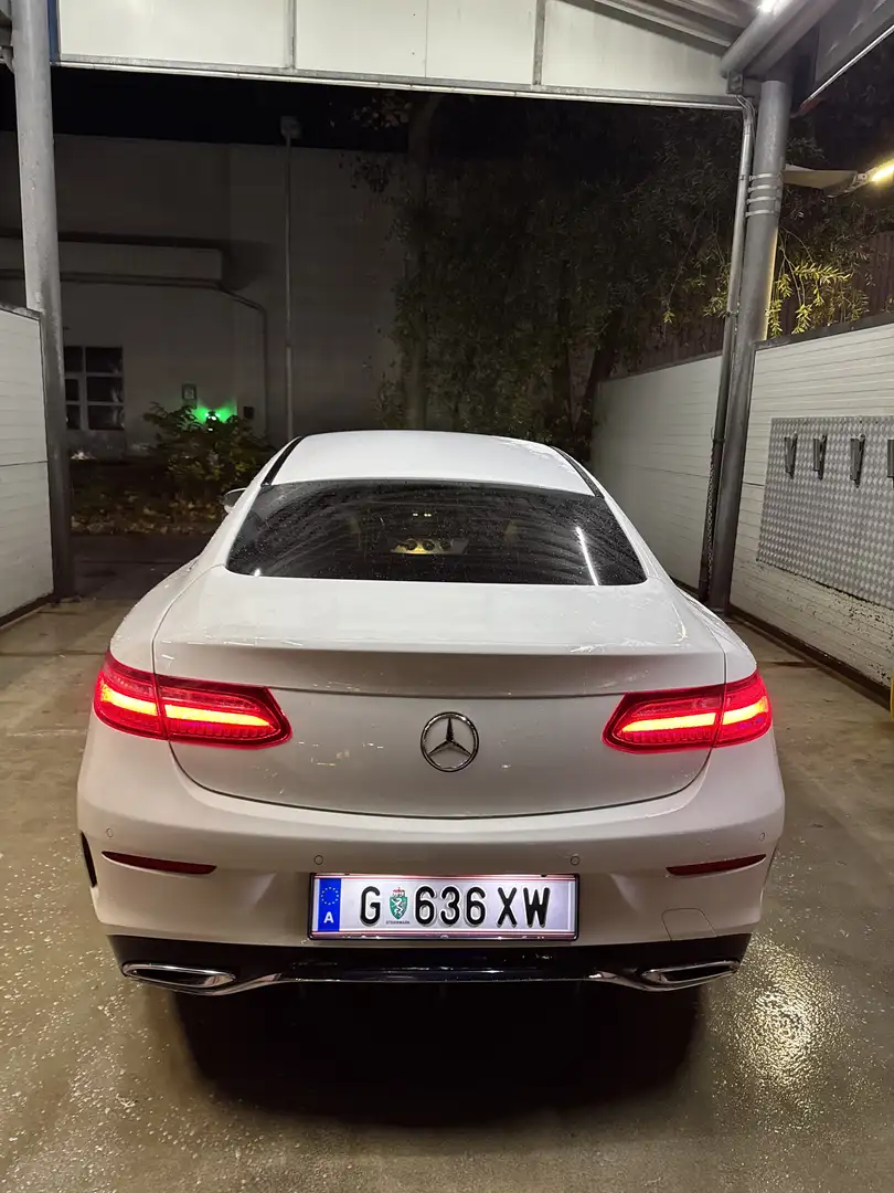 Mercedes-Benz E 220 d Aut. - 2