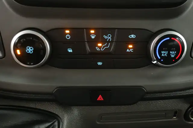 Ford Transit Custom view 15