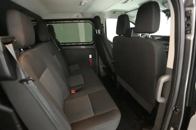 Ford Transit Custom view 3