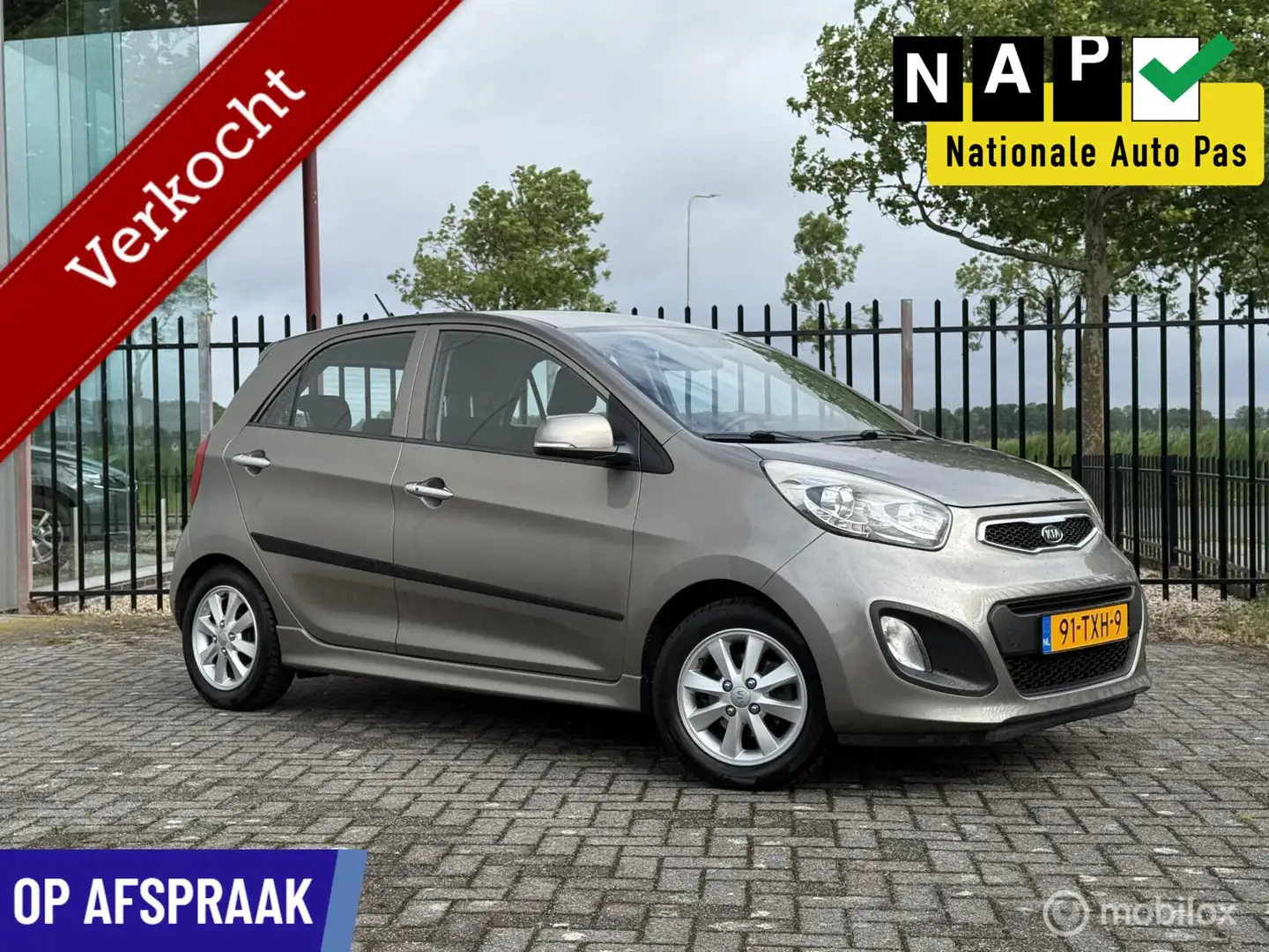Kia Picanto 1.2 CVVT Super Pack | Airco | 5-deurs | Rijklaar Grijs - 1