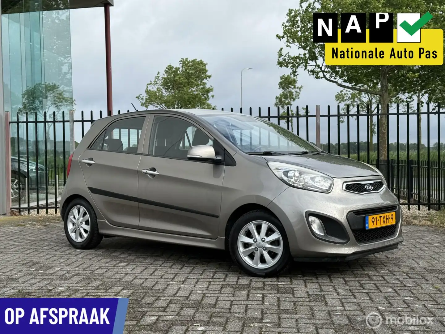 Kia Picanto 1.2 CVVT Super Pack | Airco | 5-deurs | Rijklaar Grijs - 1
