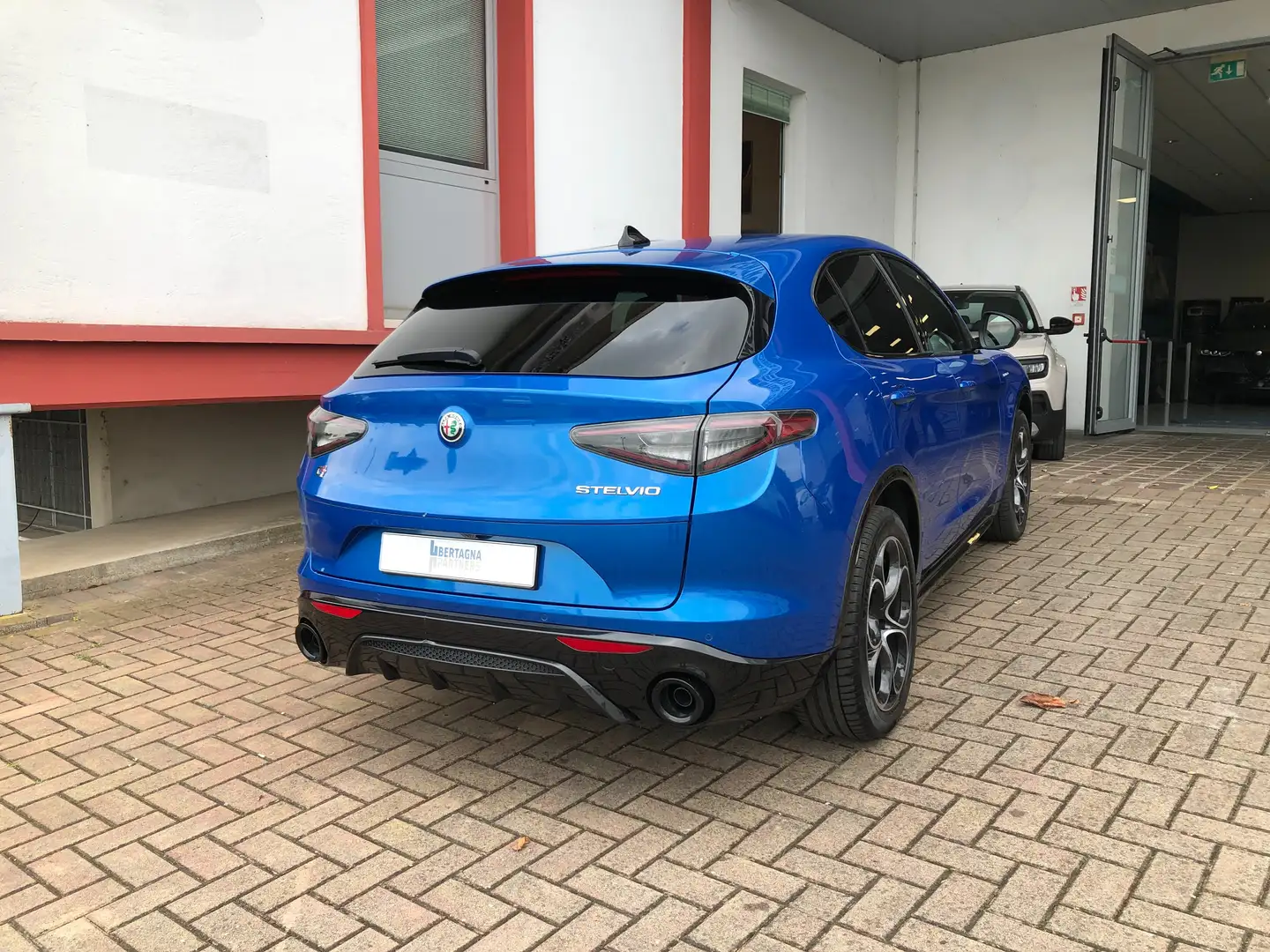 Alfa Romeo Stelvio 2.2 t Veloce Q4 210cv auto Blu/Azzurro - 2