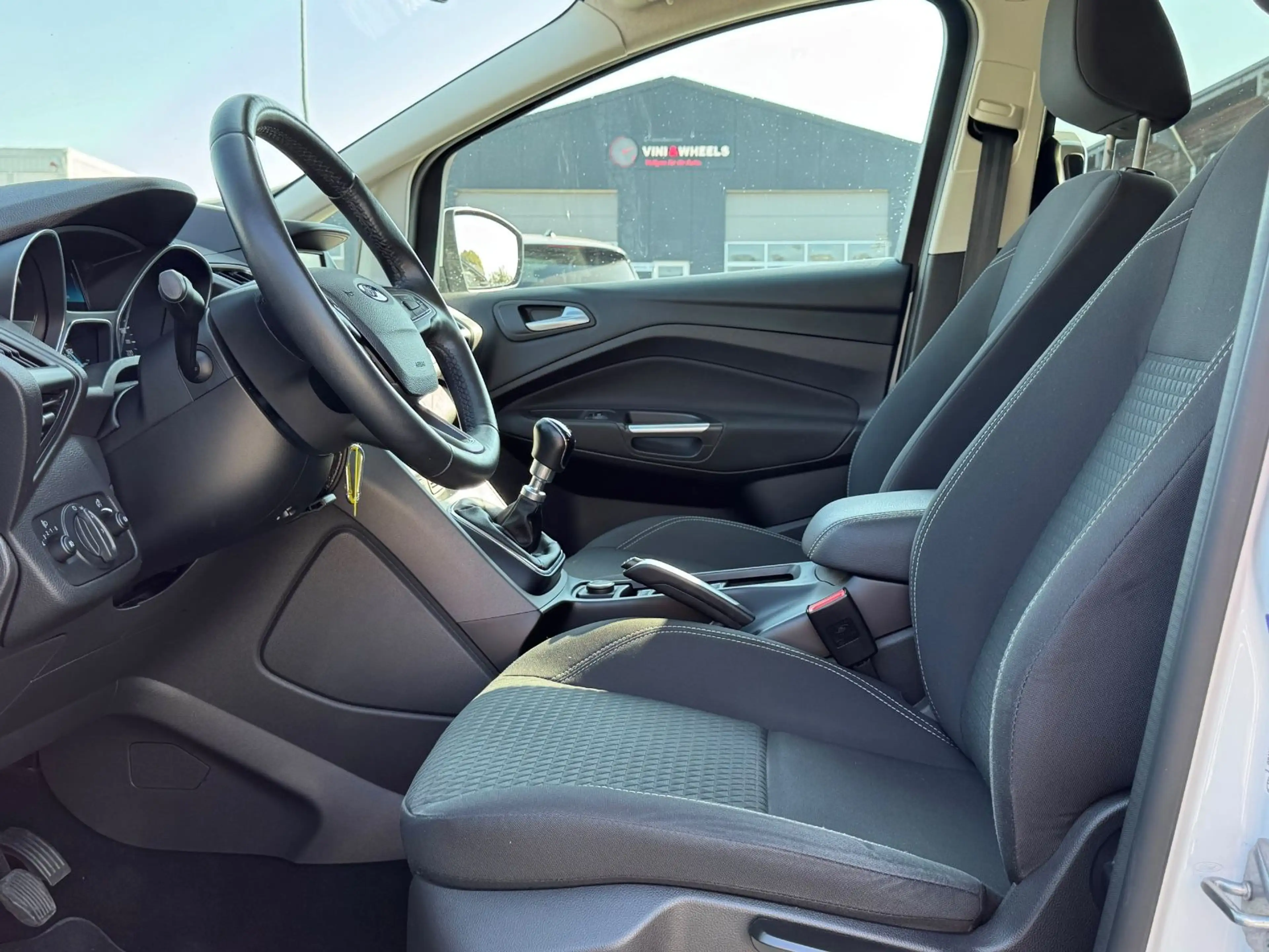 Ford Grand C-Max 1.0*Navi*7Sitz.*1.Hand*TÜV&Service* — photo 10
