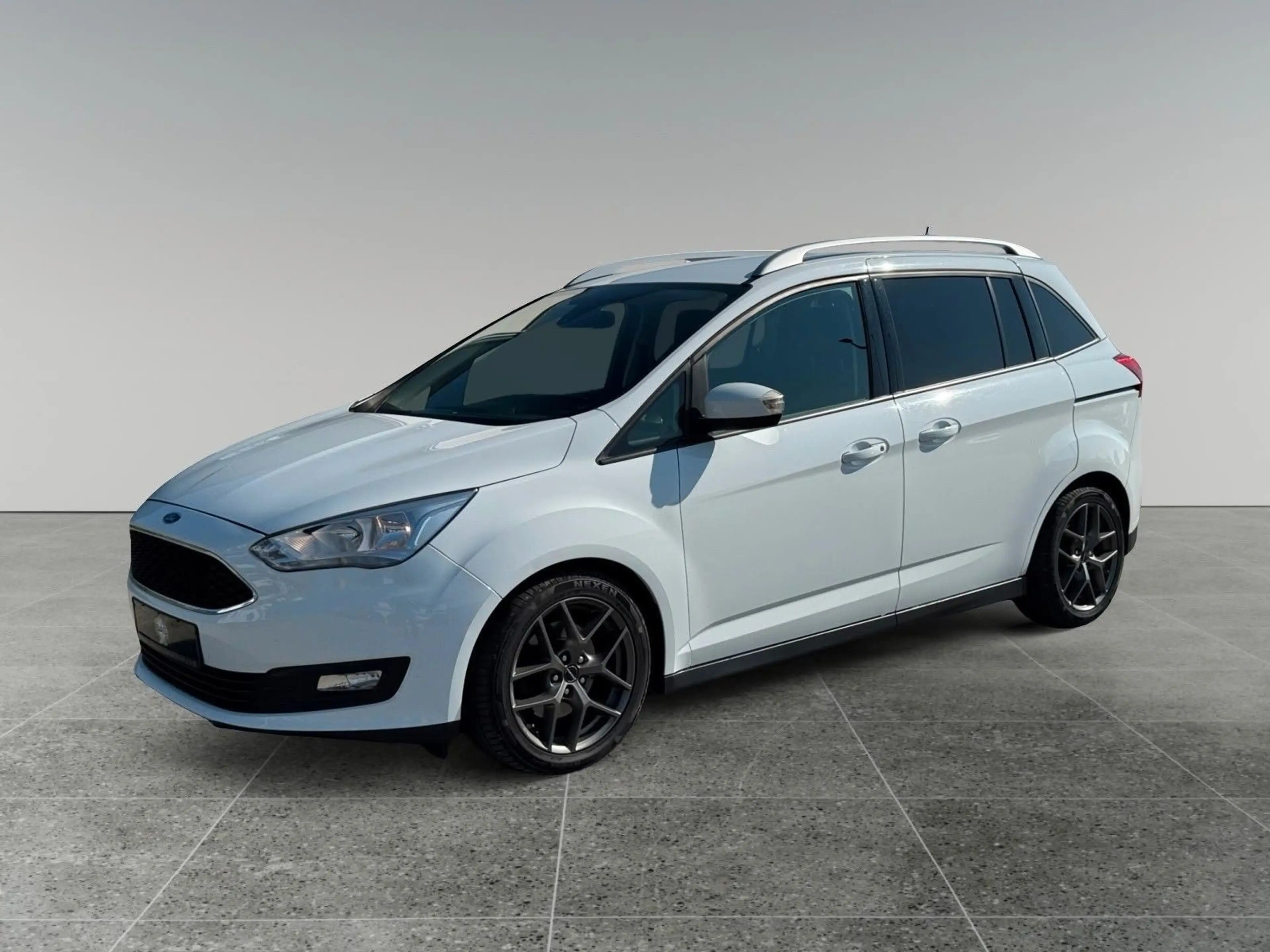 Ford Grand C-Max 1.0*Navi*7Sitz.*1.Hand*TÜV&Service*
