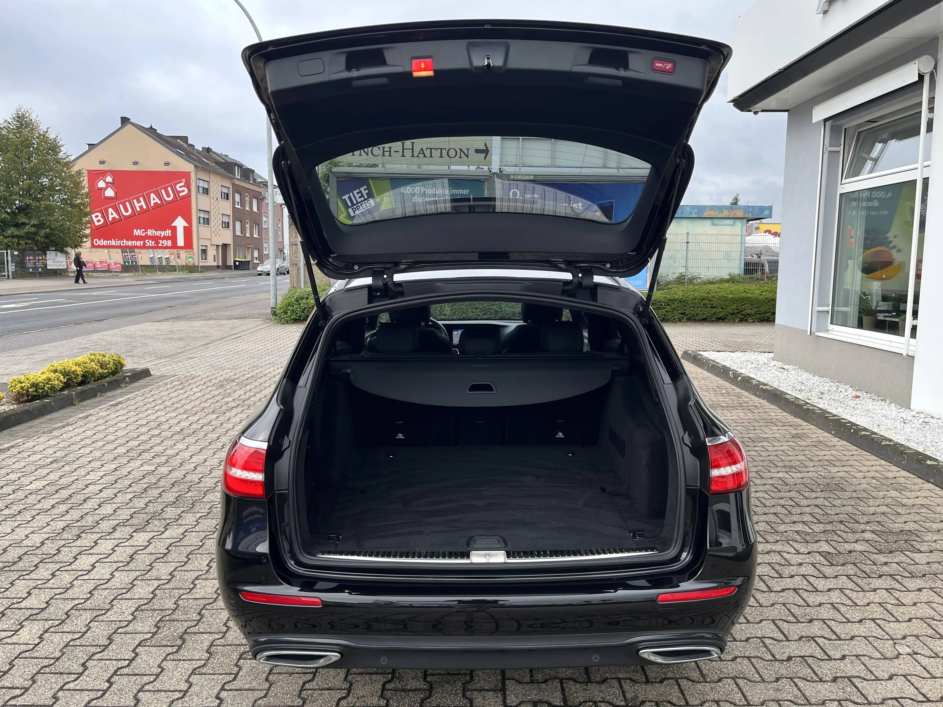 Mercedes-Benz E 200 T Avantgarde *LED*Navi*NightPaket* — photo 9