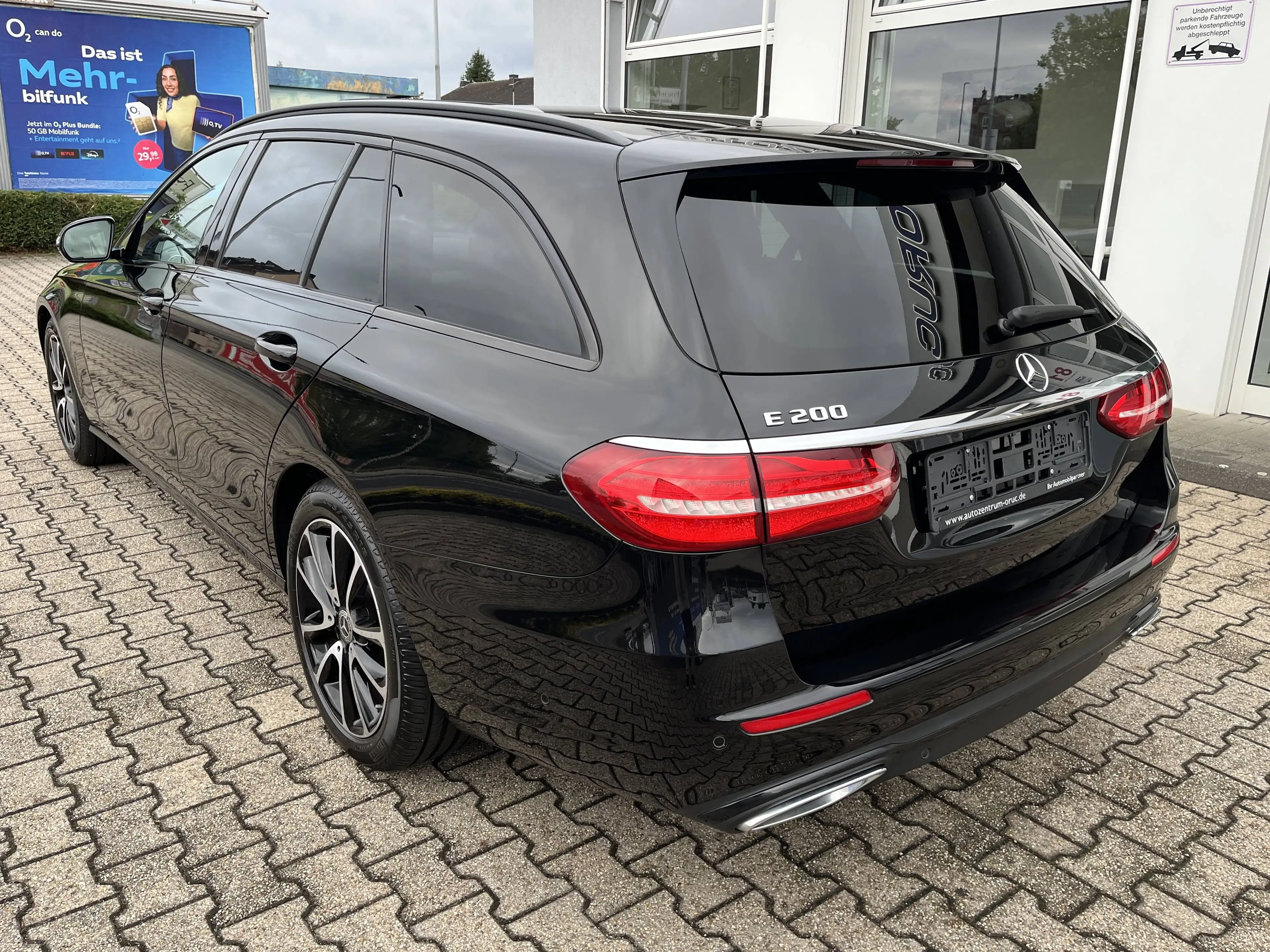 Mercedes-Benz E 200 T Avantgarde *LED*Navi*NightPaket* — photo 4