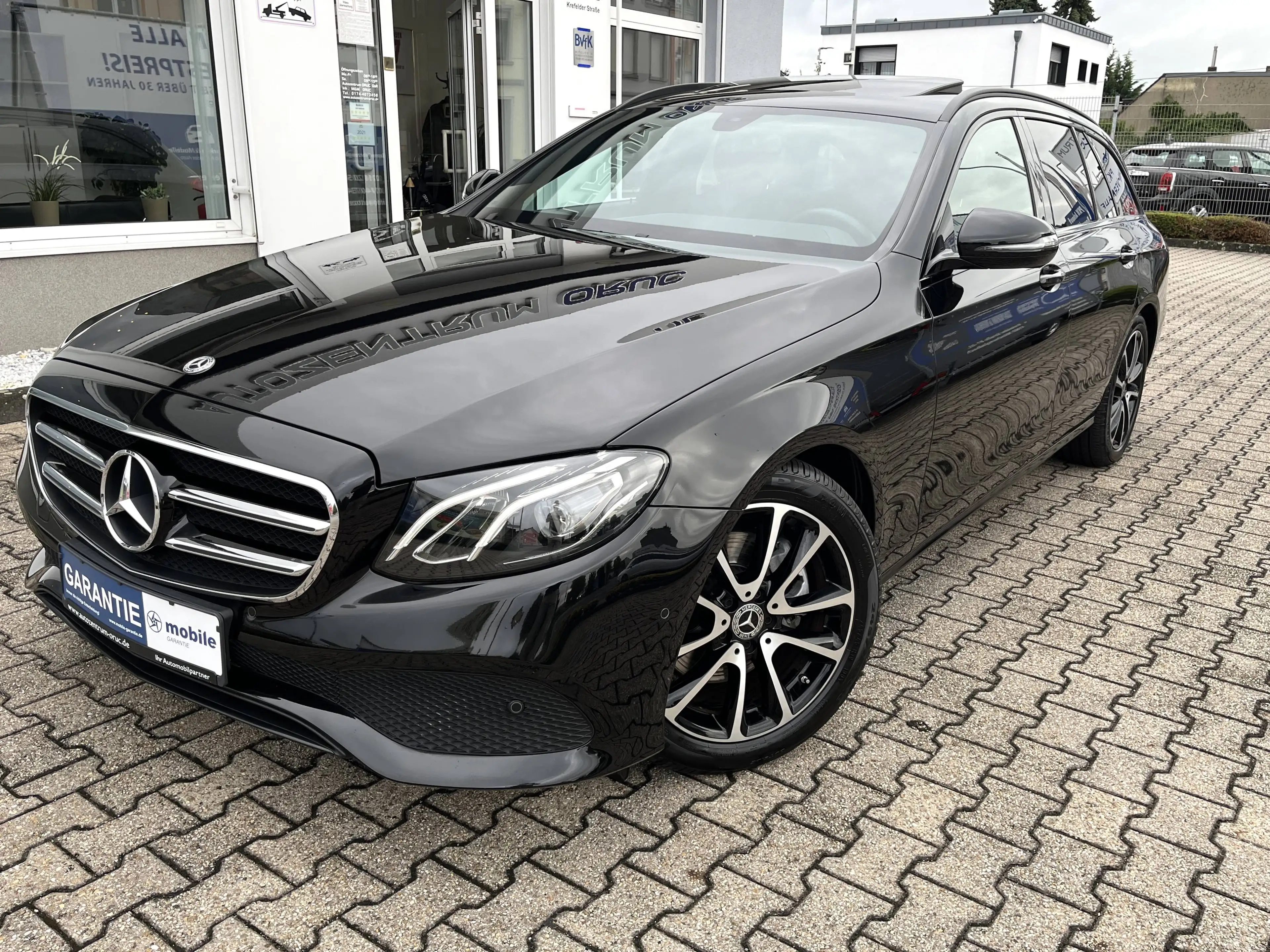 Mercedes-Benz E 200 T Avantgarde *LED*Navi*NightPaket* — photo 3
