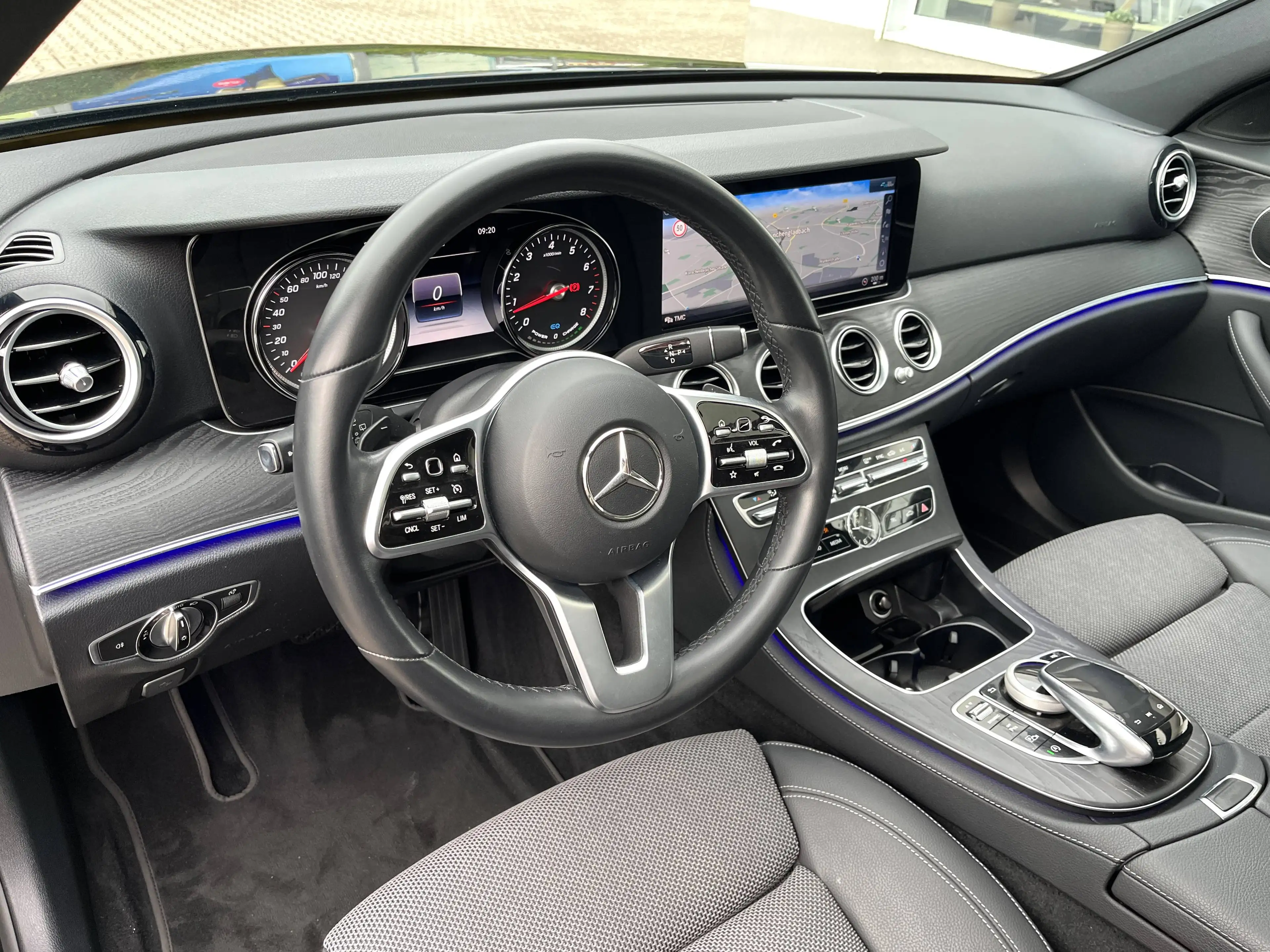 Mercedes-Benz E 200 T Avantgarde *LED*Navi*NightPaket* — photo 10