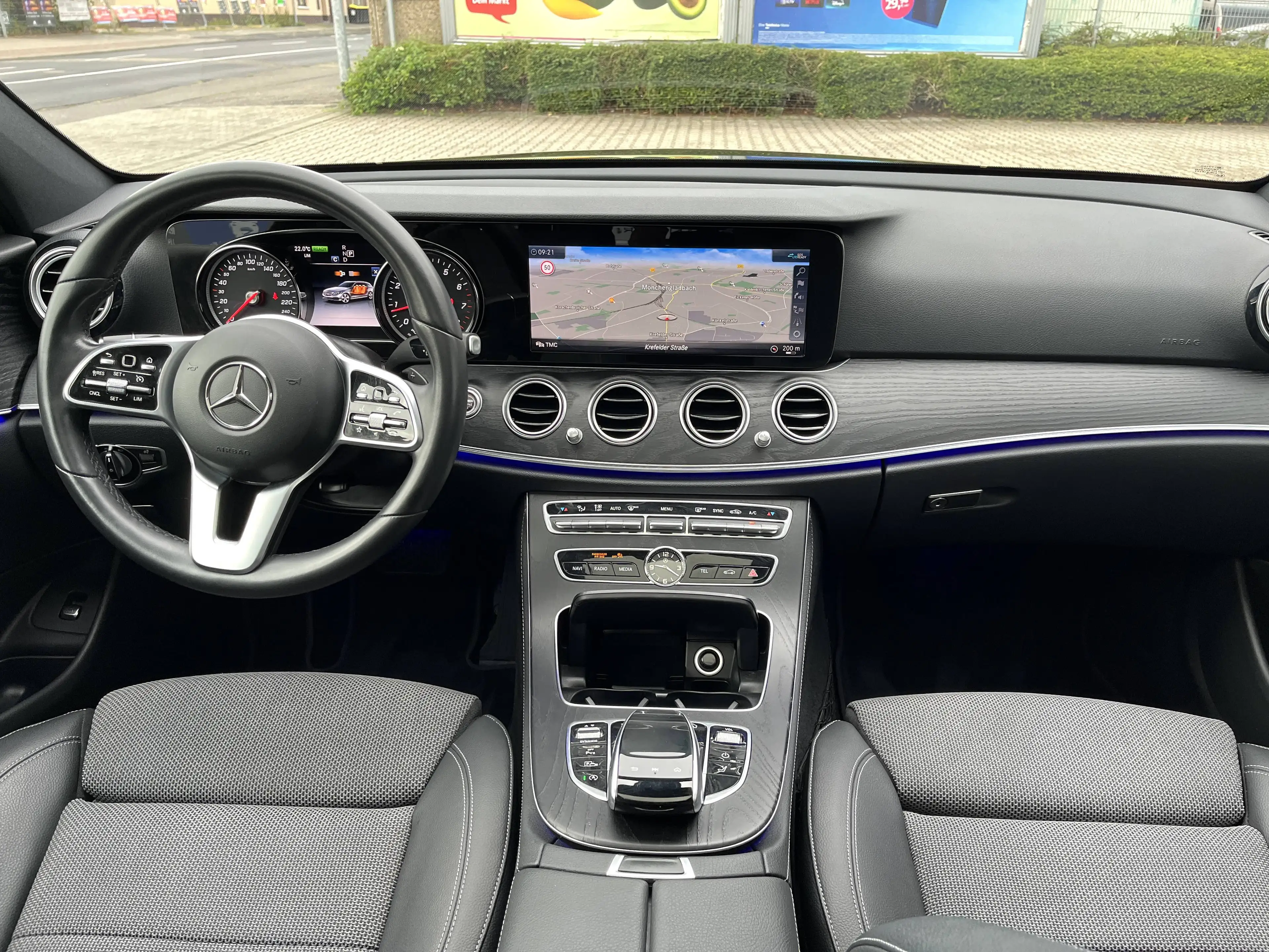 Mercedes-Benz E 200 T Avantgarde *LED*Navi*NightPaket* — photo 8