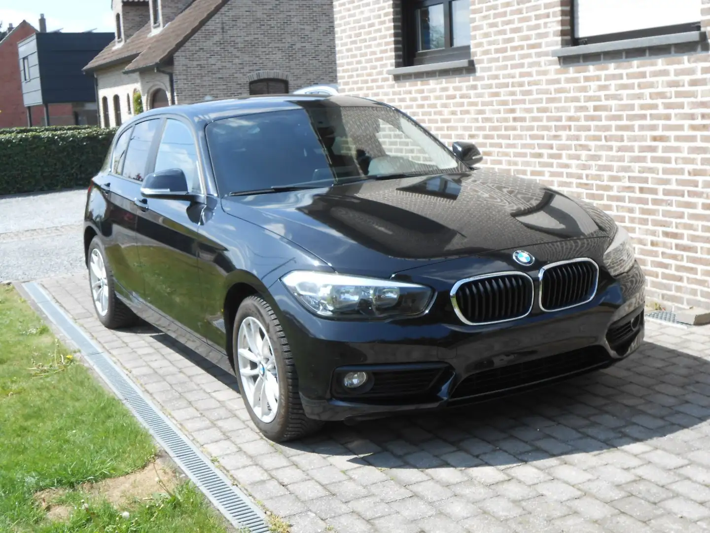 BMW 116 116d Noir - 2