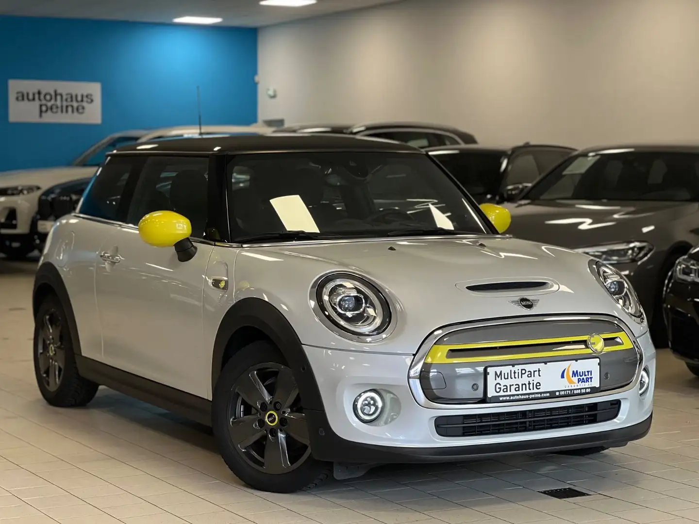 MINI Cooper SE CooperSE/Aut/Navi+/HUD/LED/Kamer/ParkDrivAs/TriL Argent - 1