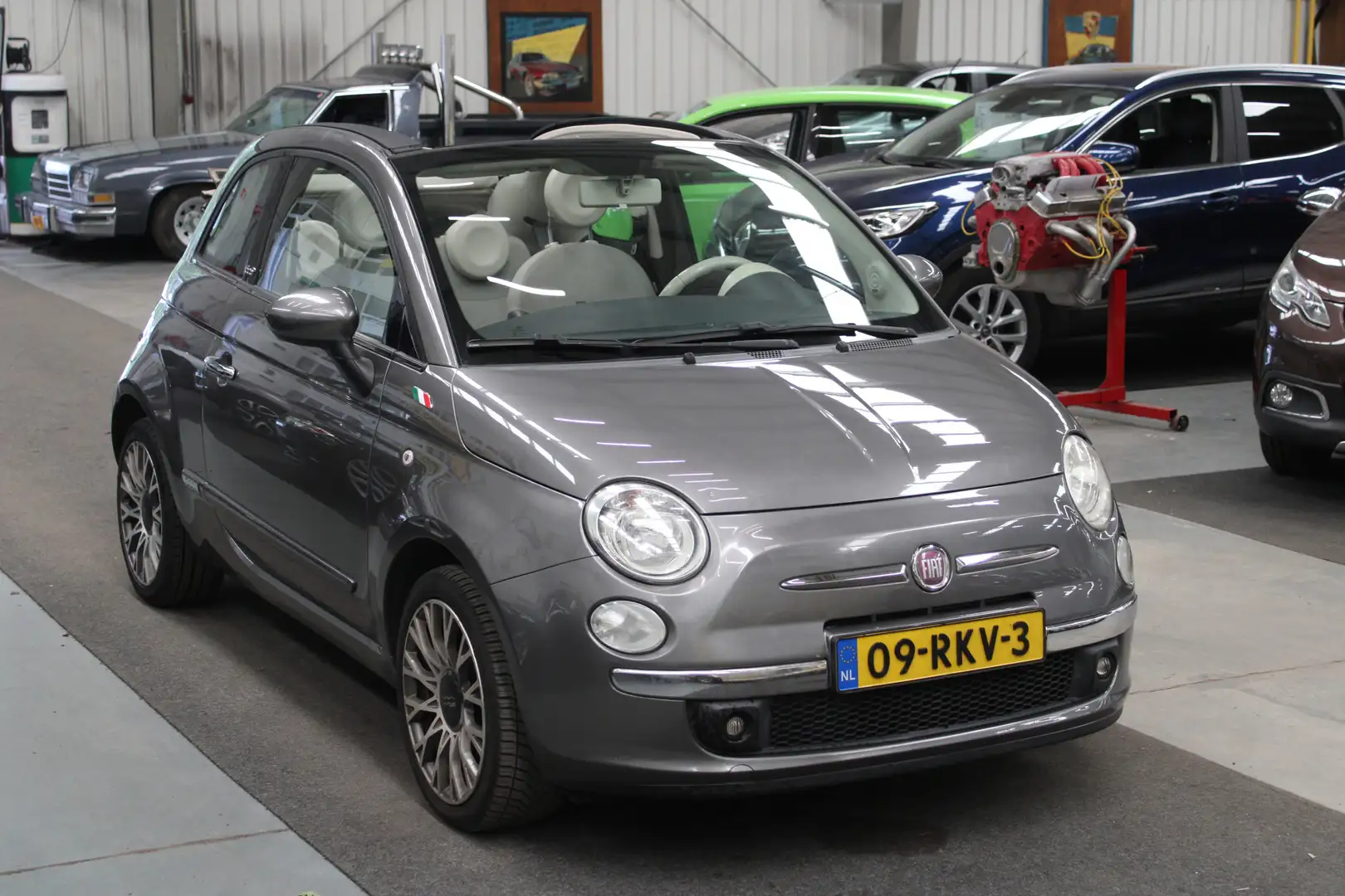 Fiat 500C 1.2 Lounge Automaat Airco, Stuurbekrachtiging Grijs - 2