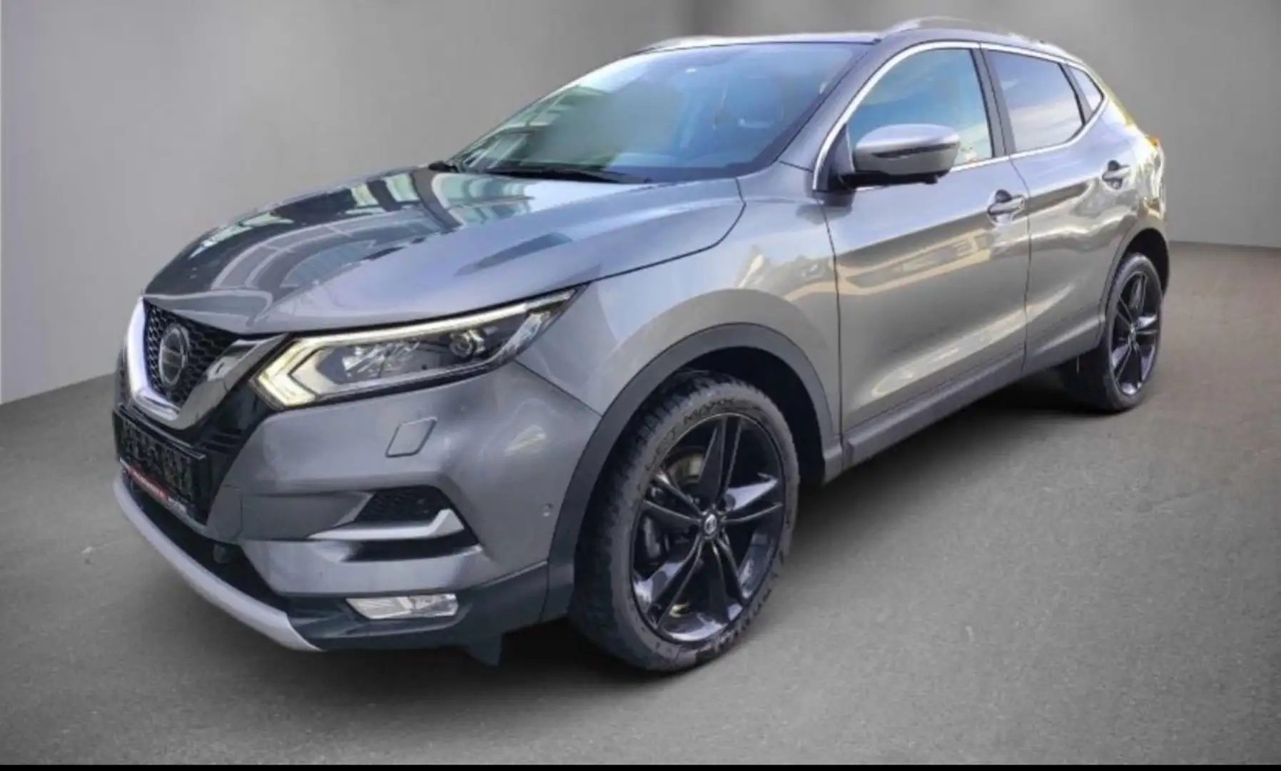 Nissan Qashqai N-Motion Aut / Panorama / LED Grau - 1