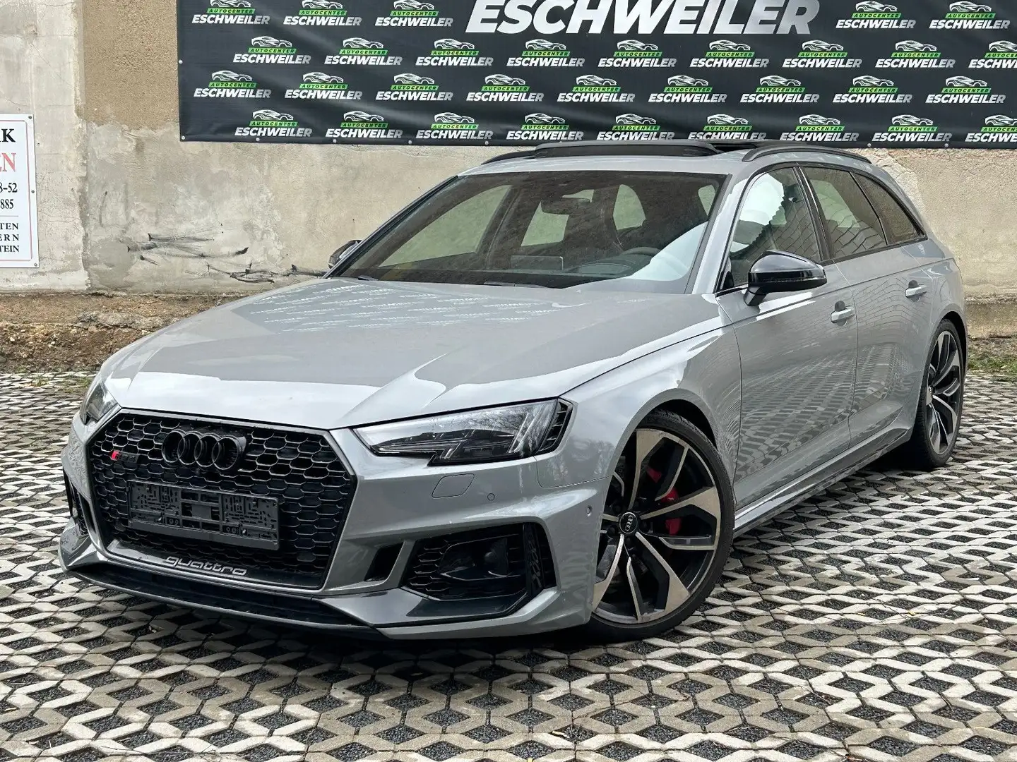 Audi RS4 Avant 2.9 TFSI Quattro PANO/B&O/360°/HuD/ Grau - 1